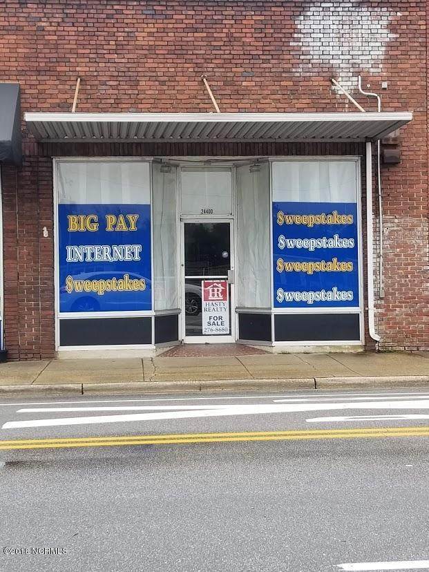 Commercial for Sale at 24400 Main Street Wagram, North Carolina 28396 United States