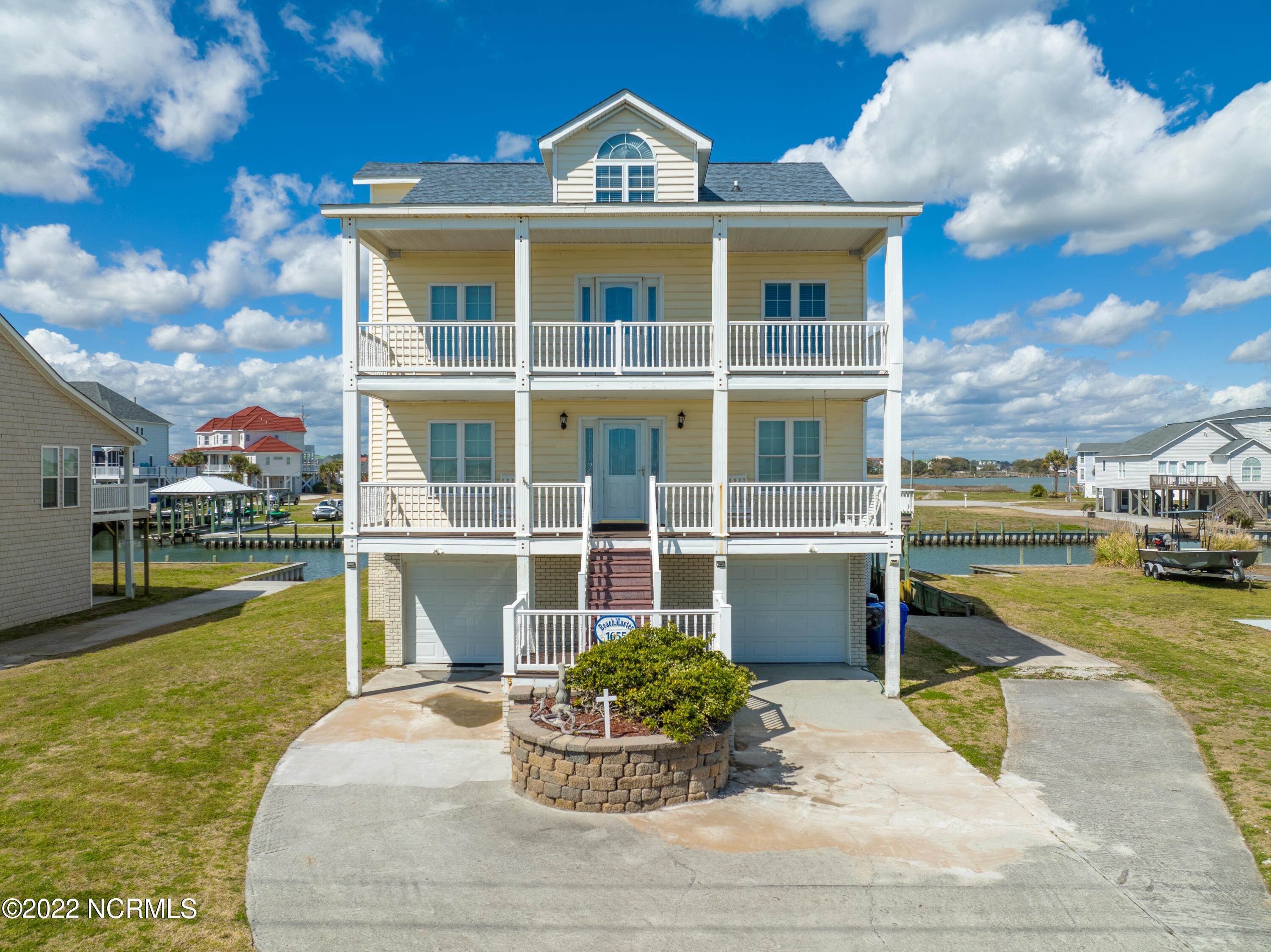 Single Family Homes for Sale at 1655 New River Inlet Road N Topsail Beach, North Carolina 28460 United States