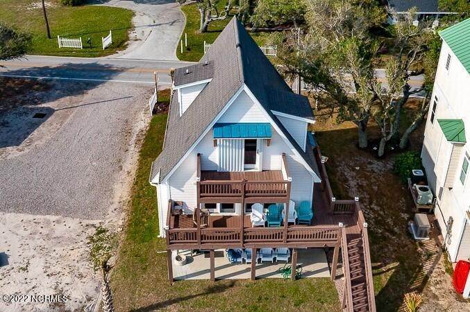 Single Family Homes для того Продажа на 1630 Island Road Harkers Island, Северная Каролина 28531 Соединенные Штаты