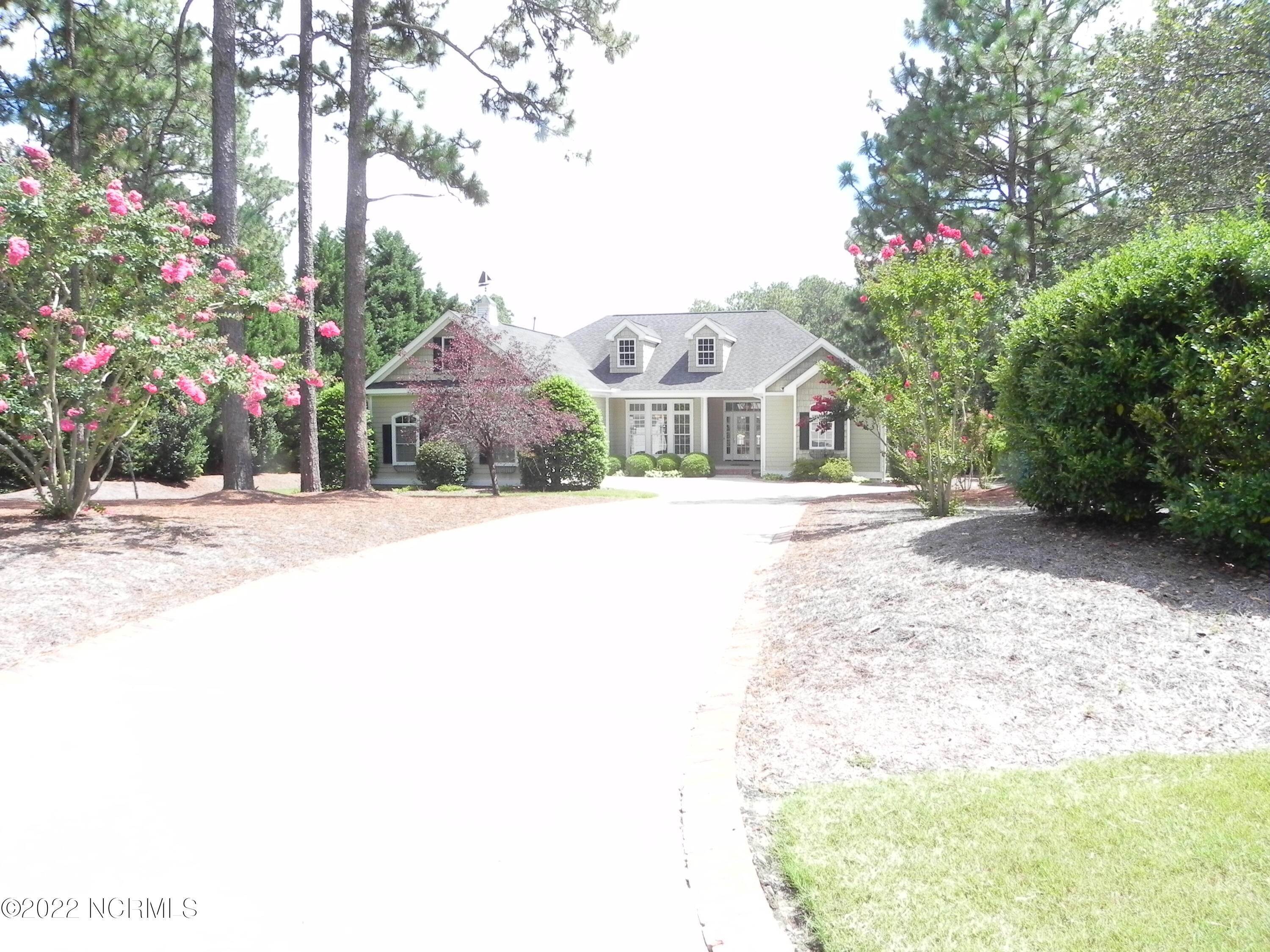 Single Family Homes for Sale at 140 Steeplechase Way Southern Pines, North Carolina 28387 United States