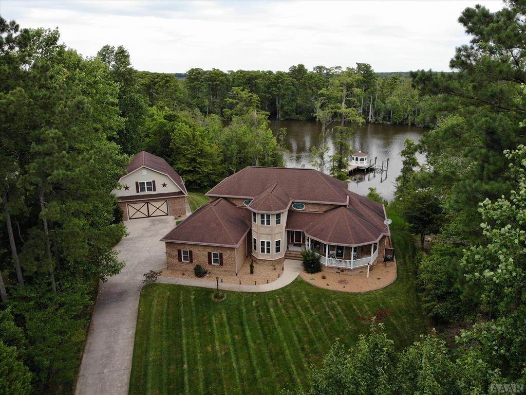 Single Family Homes для того Продажа на 266 Pine Point Road Hertford, Северная Каролина 27944 Соединенные Штаты