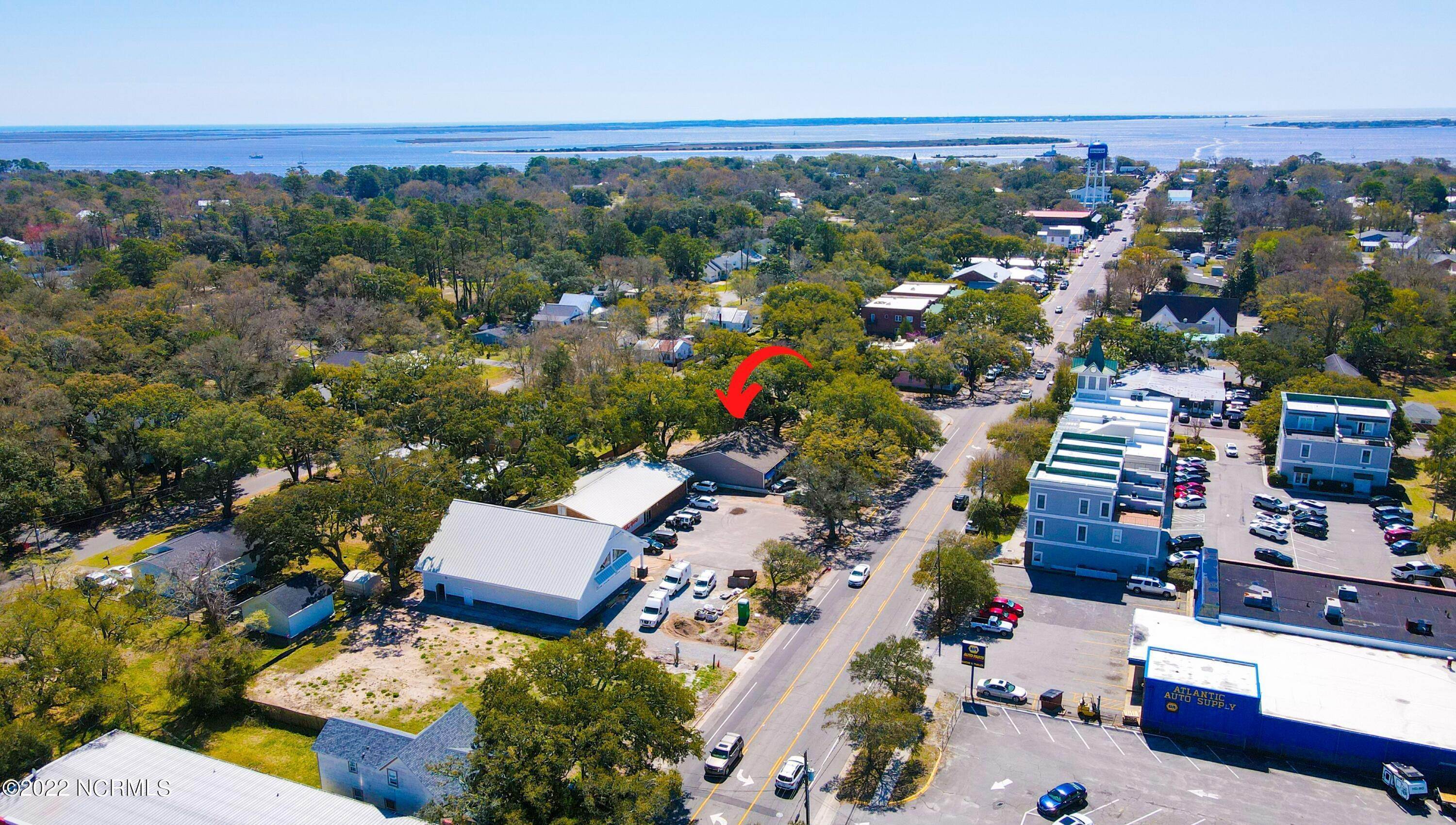 Commercial at 708 Howe Street Southport, North Carolina 28461 United States