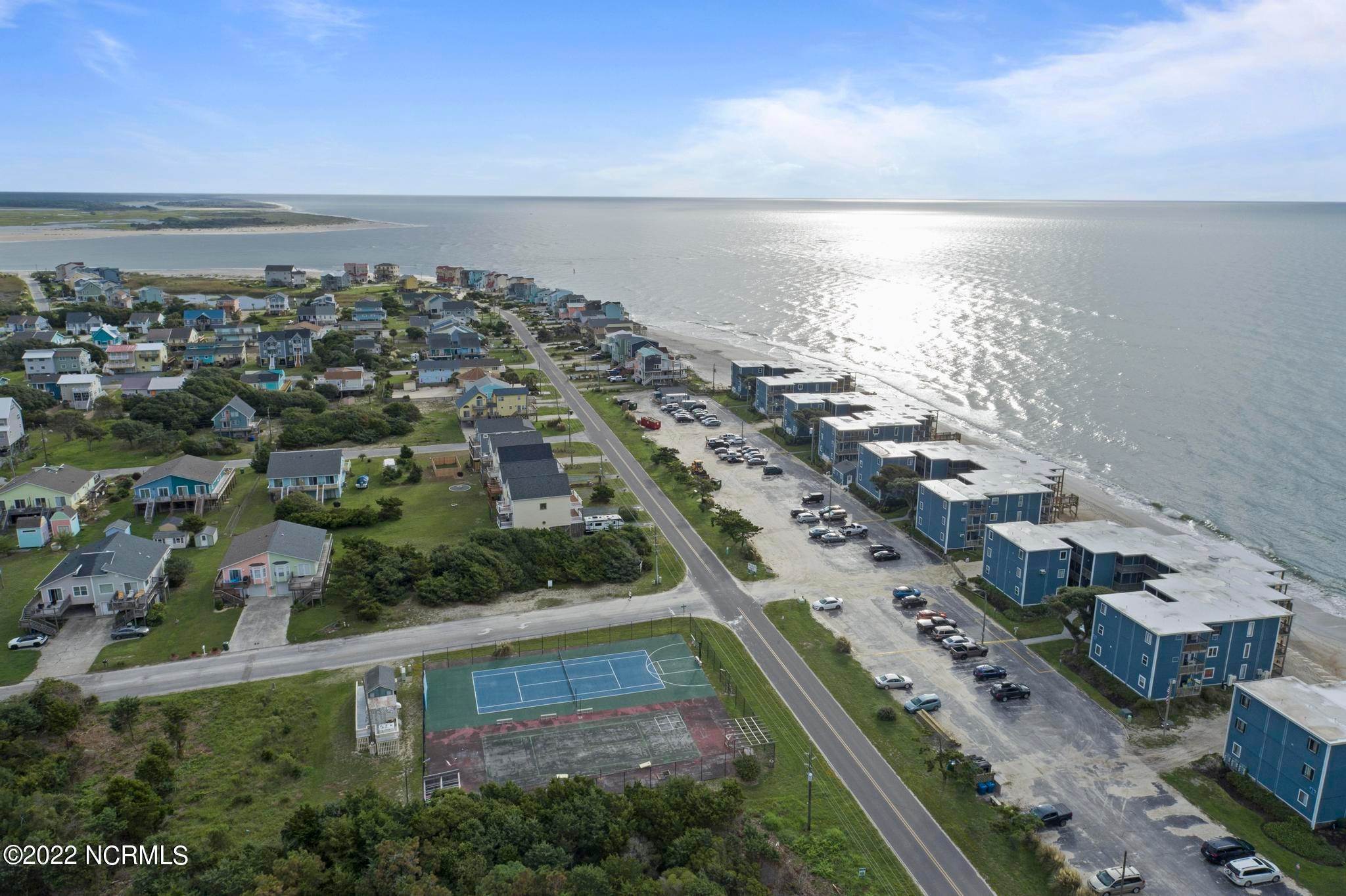 9. Condominiums for Sale at 2264 New River Inlet Drive N Topsail Beach, North Carolina 28460 United States