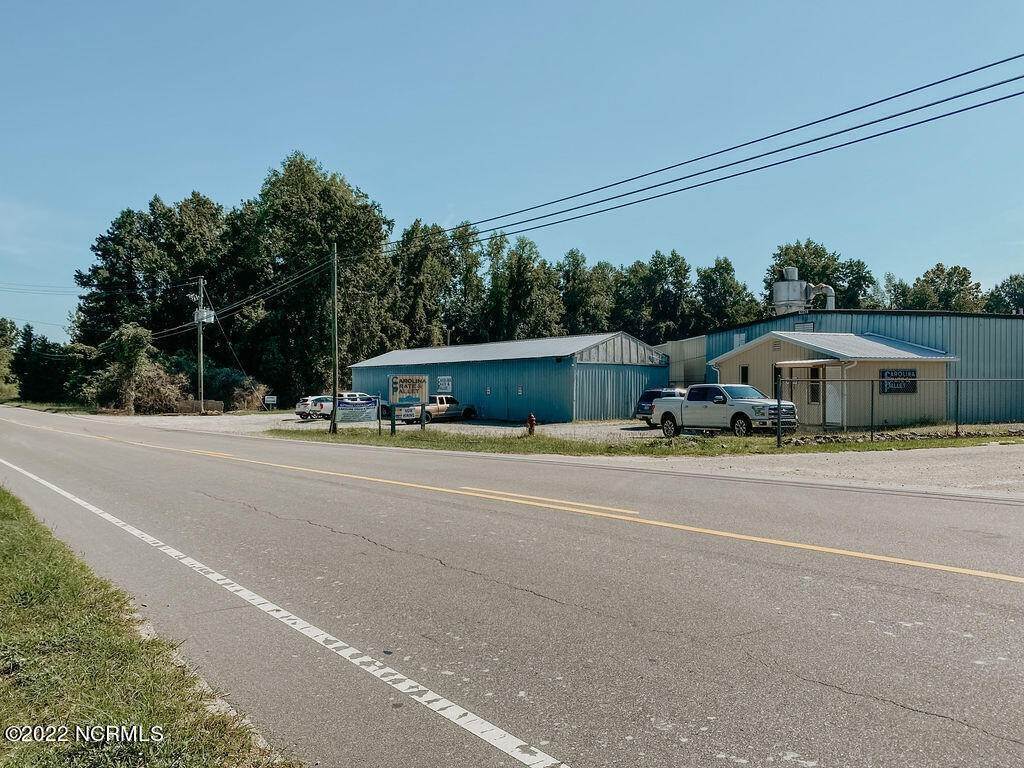 2. Commercial for Sale at 3281 Us-1 Bus Vass, North Carolina 28394 United States