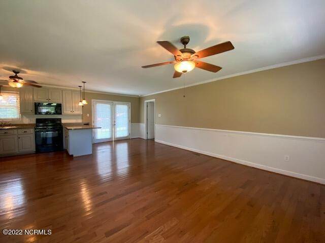 6. Single Family Homes for Sale at 202 Christian Drive Goldsboro, North Carolina 27530 United States