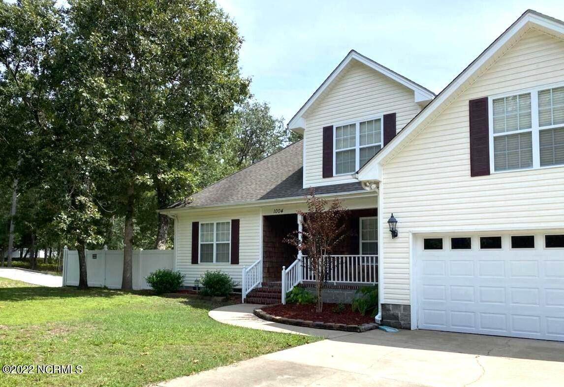 1. Single Family Homes for Sale at 1004 Gate 3 Shallotte, North Carolina 28470 United States