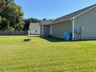 20. Single Family Homes for Sale at 119 Woodbury Farm Drive Jacksonville, North Carolina 28540 United States