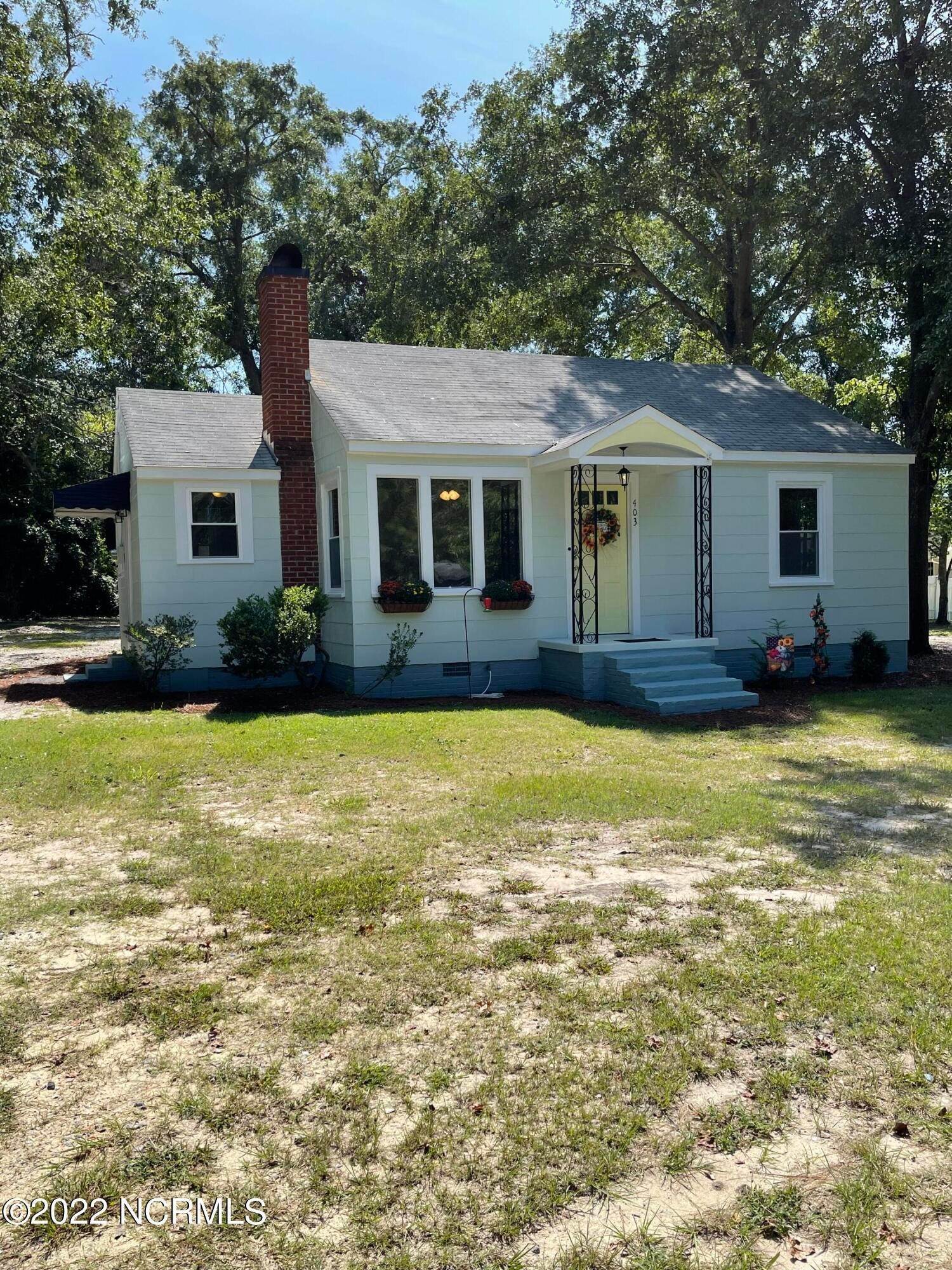 1. Single Family Homes for Sale at 403 Cheraw Road Hamlet, North Carolina 28345 United States