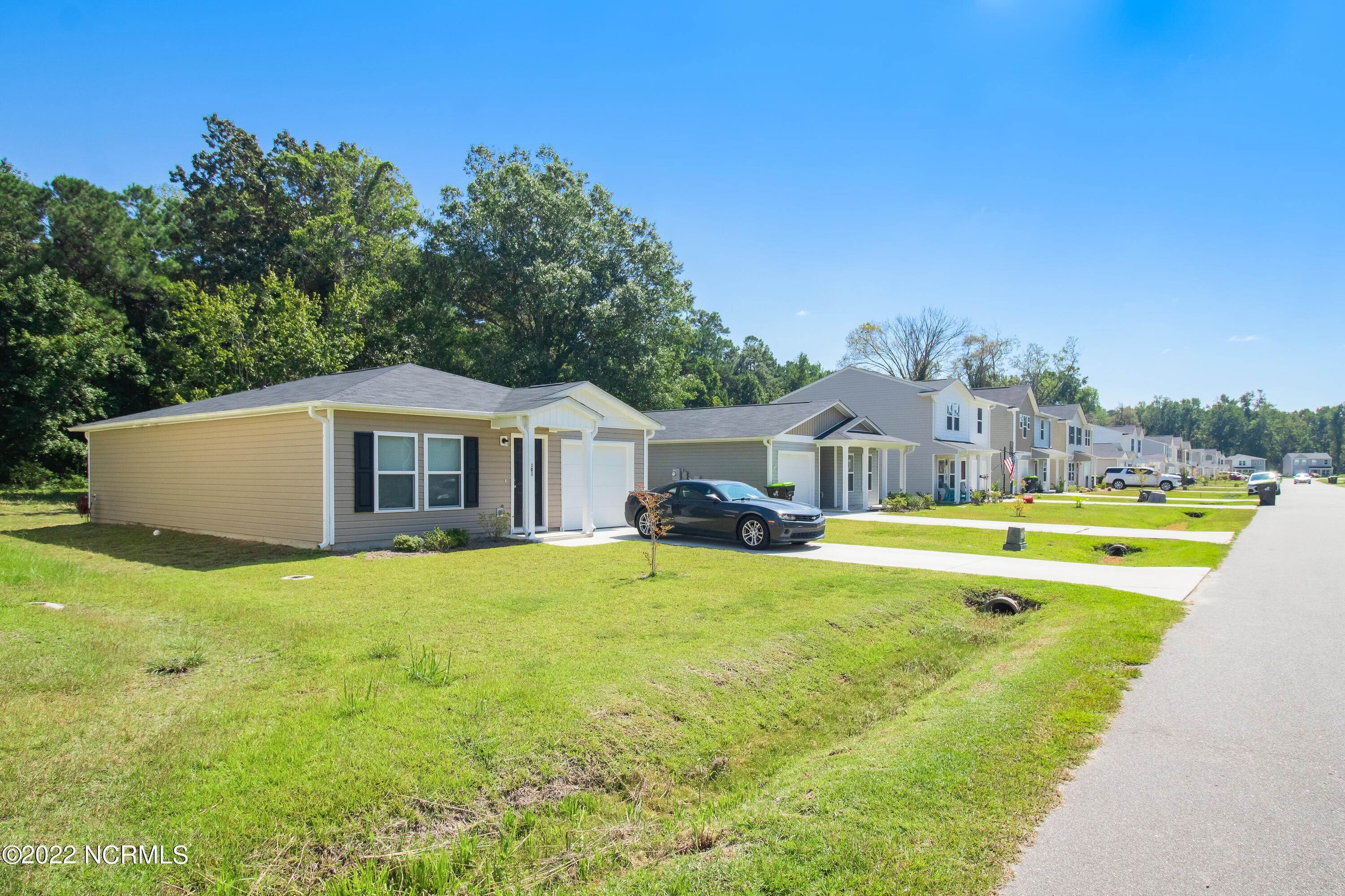3. Single Family Homes for Sale at 101 Shamrock Drive Sunset Beach, North Carolina 28468 United States