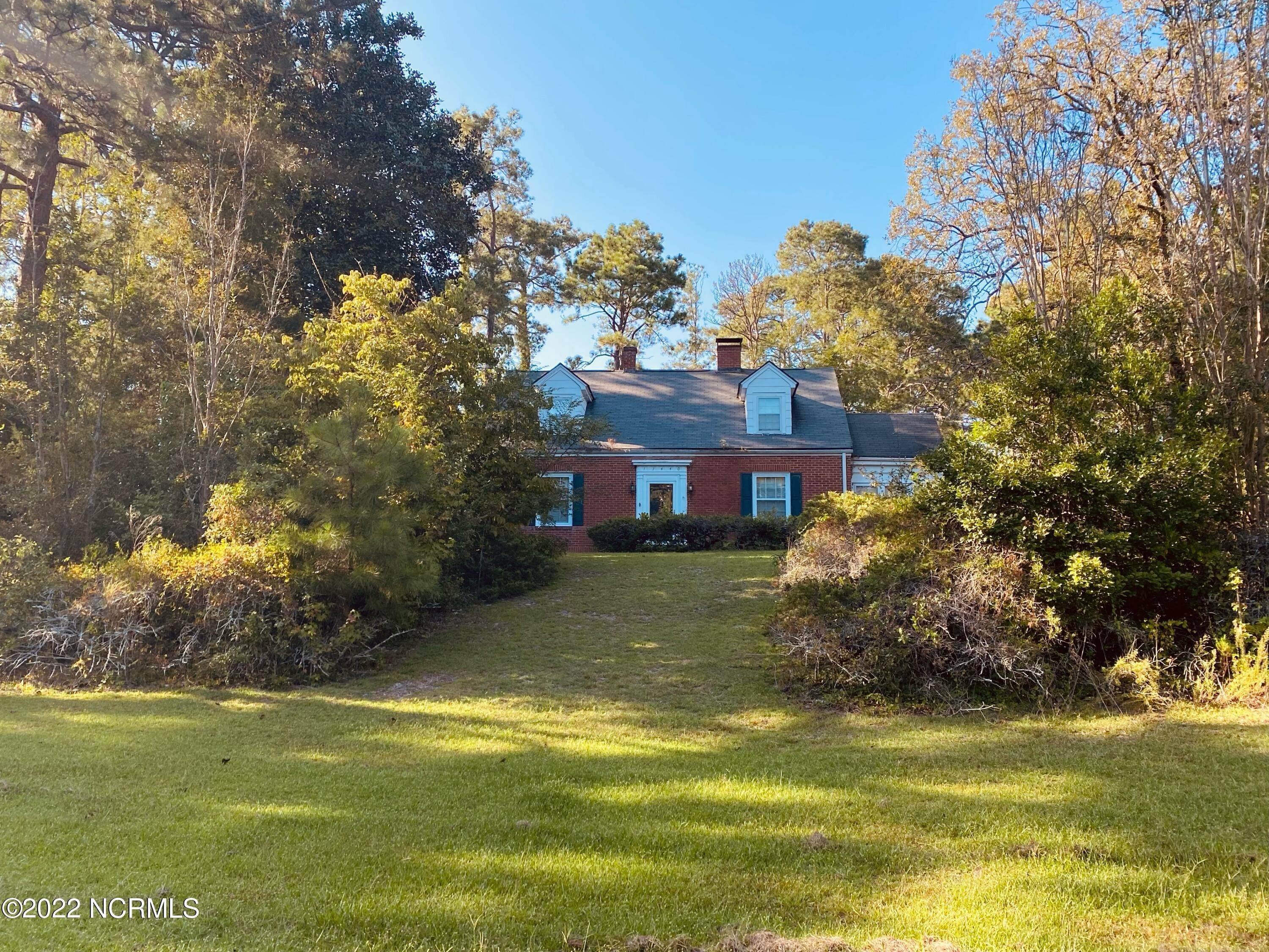 Single Family Homes для того Продажа на 17440 Saint Johns Church Road Laurel Hill, Северная Каролина 28351 Соединенные Штаты