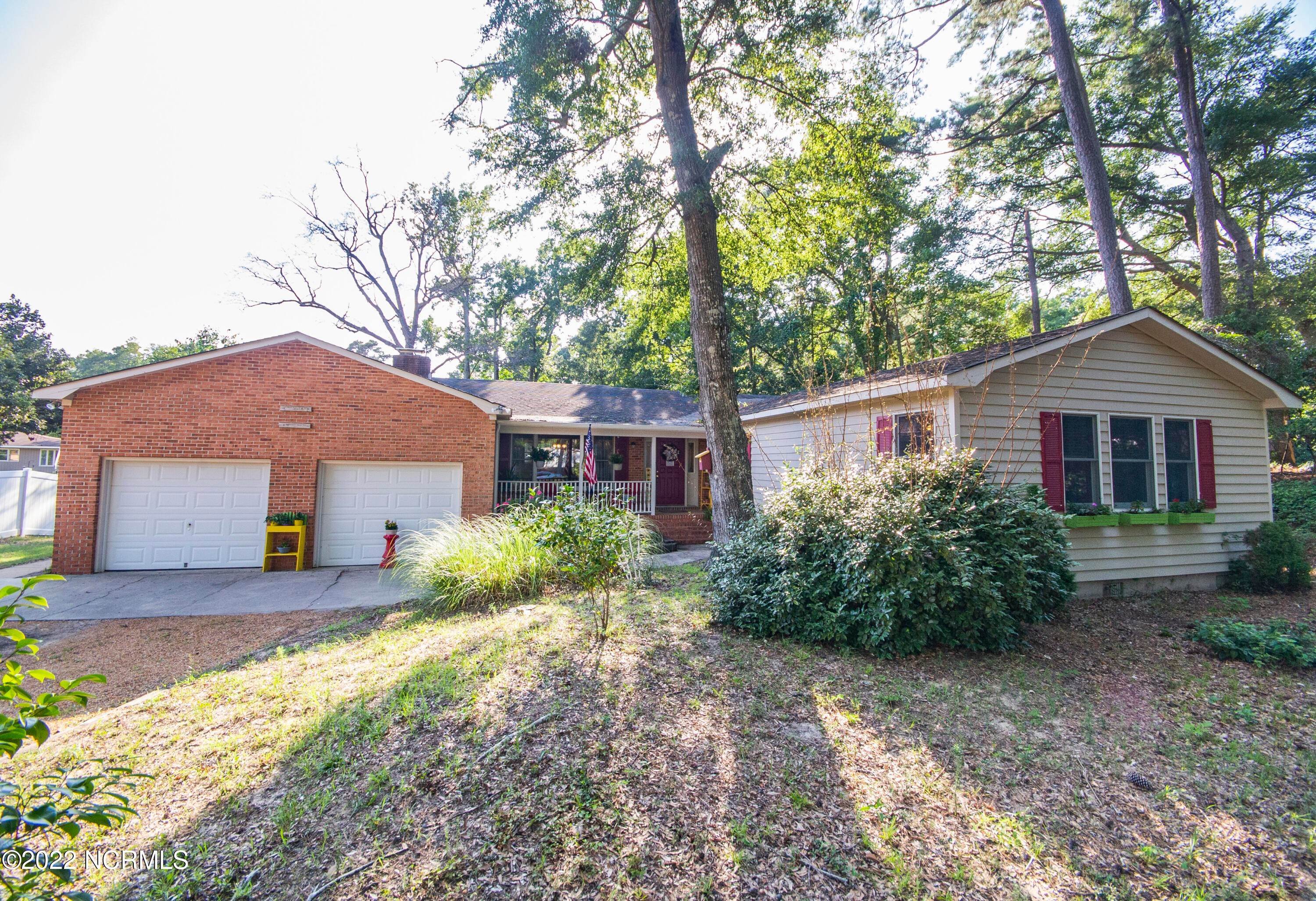 Single Family Homes для того Продажа на 137 Holly Trail Kitty Hawk, Северная Каролина 27949 Соединенные Штаты