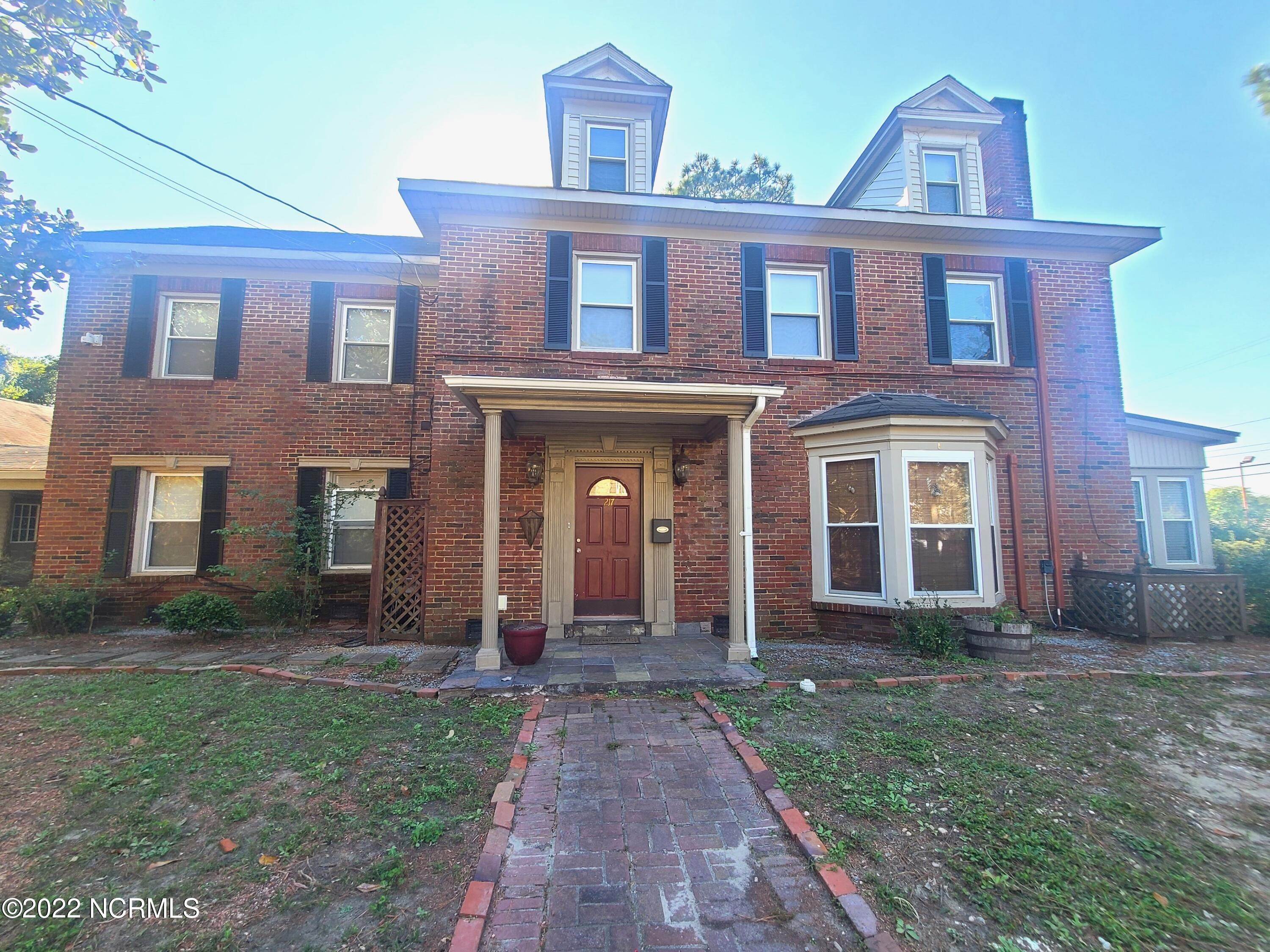 Single Family Homes для того Продажа на 217 Jefferson Street Plymouth, Северная Каролина 27962 Соединенные Штаты