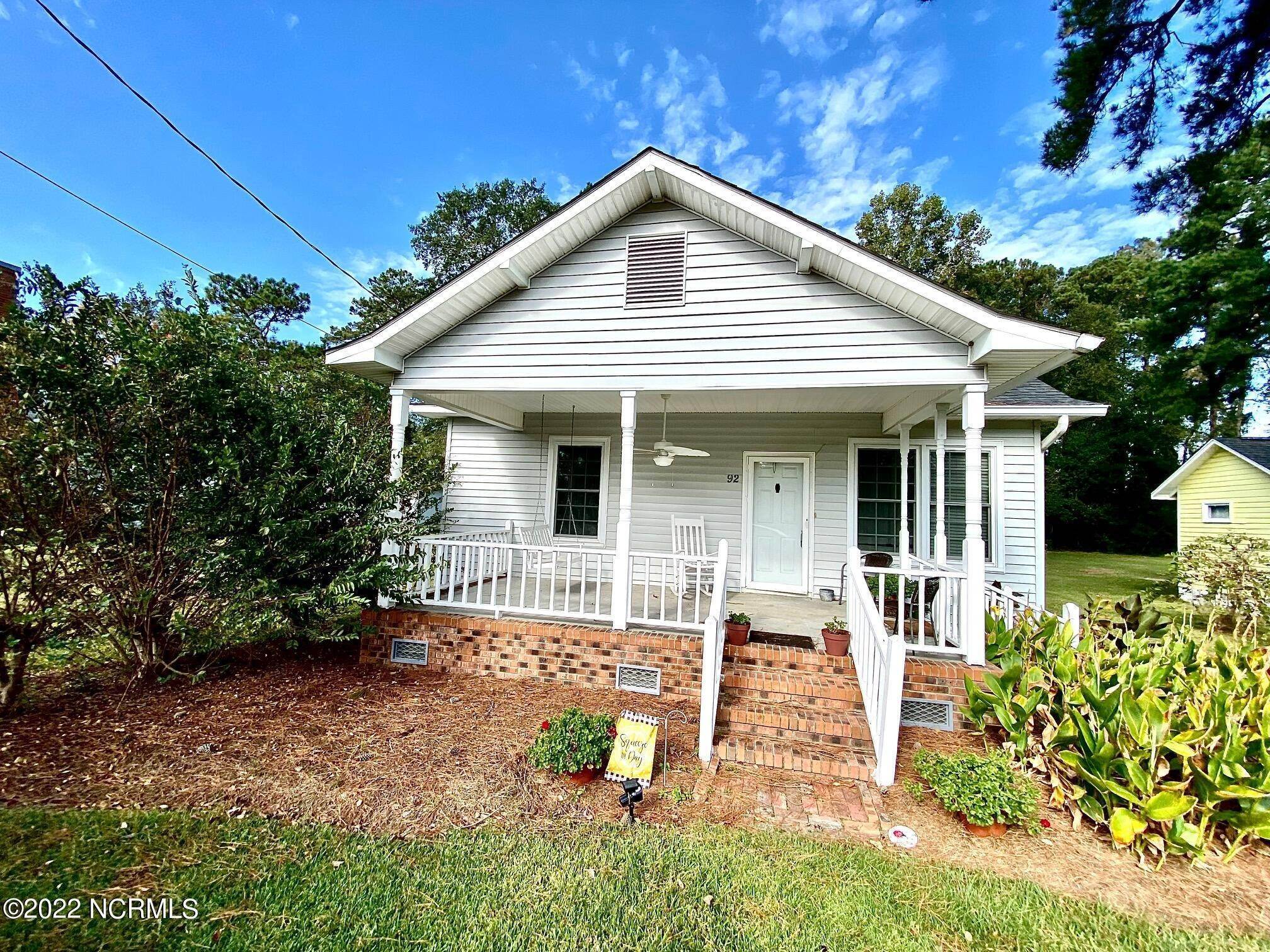 Single Family Homes 为 销售 在 92 Elm Street Clarkton, 北卡罗来纳州 28433 美国