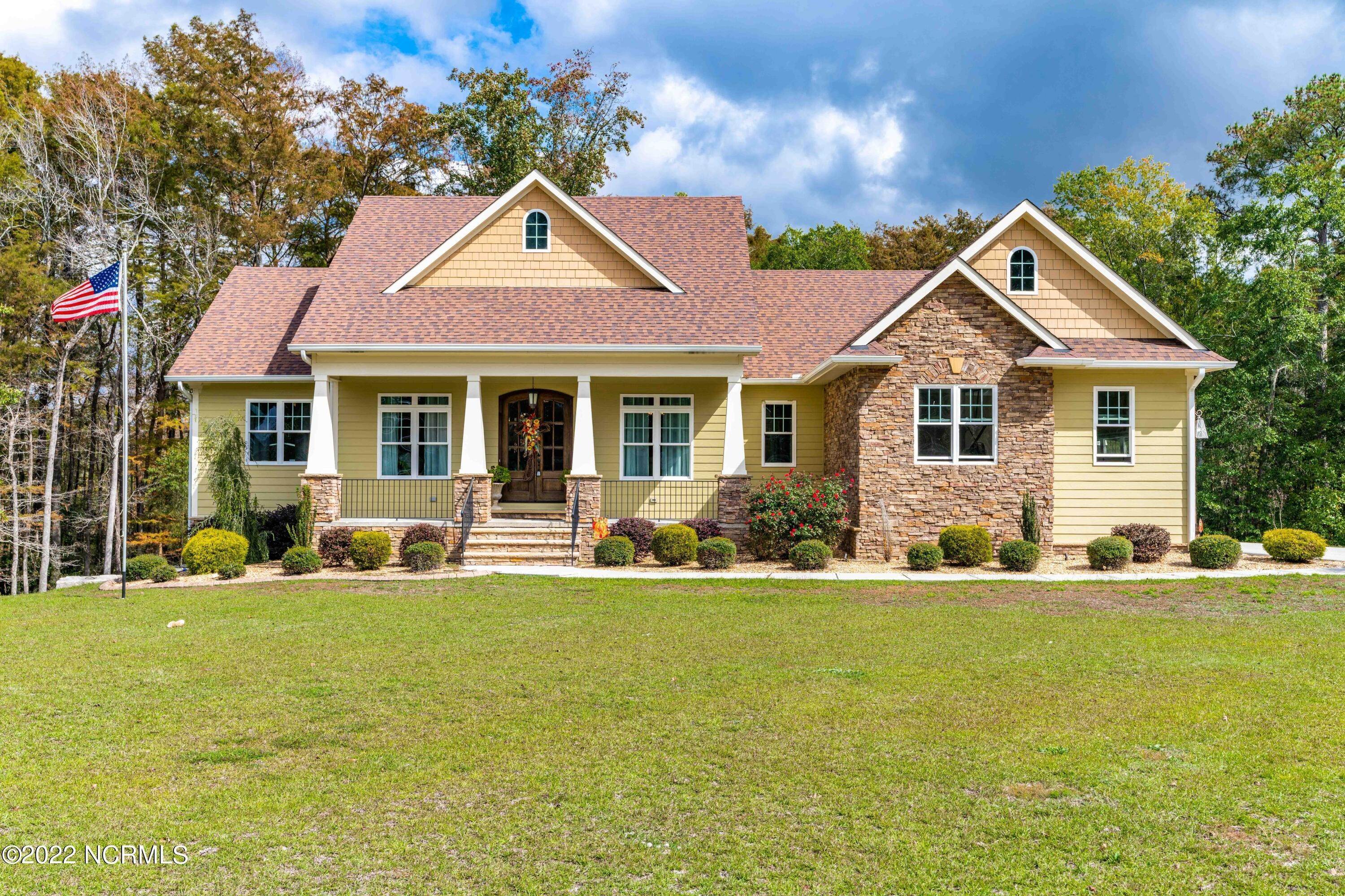 Single Family Homes для того Продажа на 6351 Culbreth Street Falcon, Северная Каролина 28342 Соединенные Штаты
