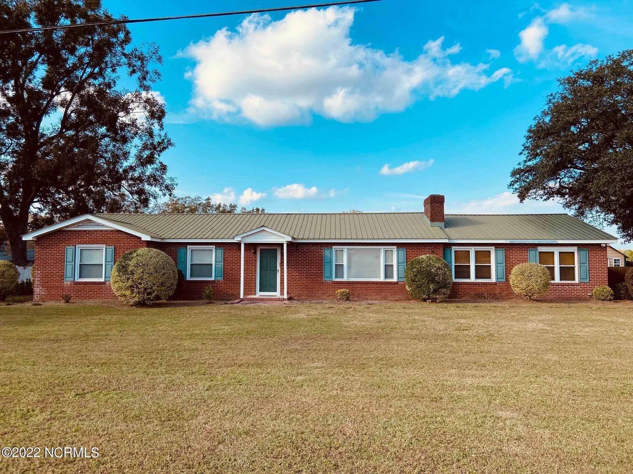 Single Family Homes 为 销售 在 1084 Jonestown Road Pink Hill, 北卡罗来纳州 28572 美国