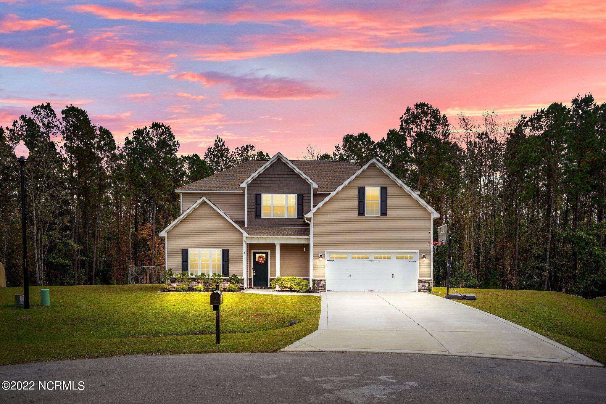 Single Family Homes for Sale at 211 Gilliken Court Jacksonville, North Carolina 28546 United States