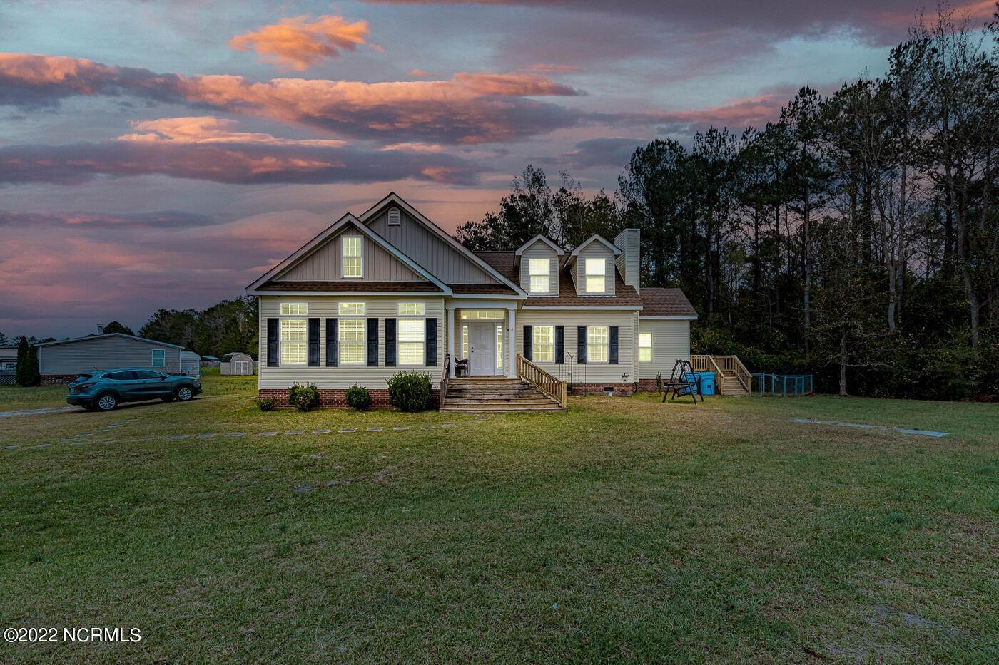 Single Family Homes pour l Vente à 100 Bradham Drive Beulaville, Caroline du Nord 28518 États-Unis