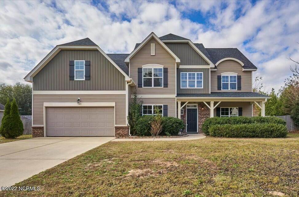 Single Family Homes для того Продажа на 109 Cross Pointe Lane Aberdeen, Северная Каролина 28315 Соединенные Штаты