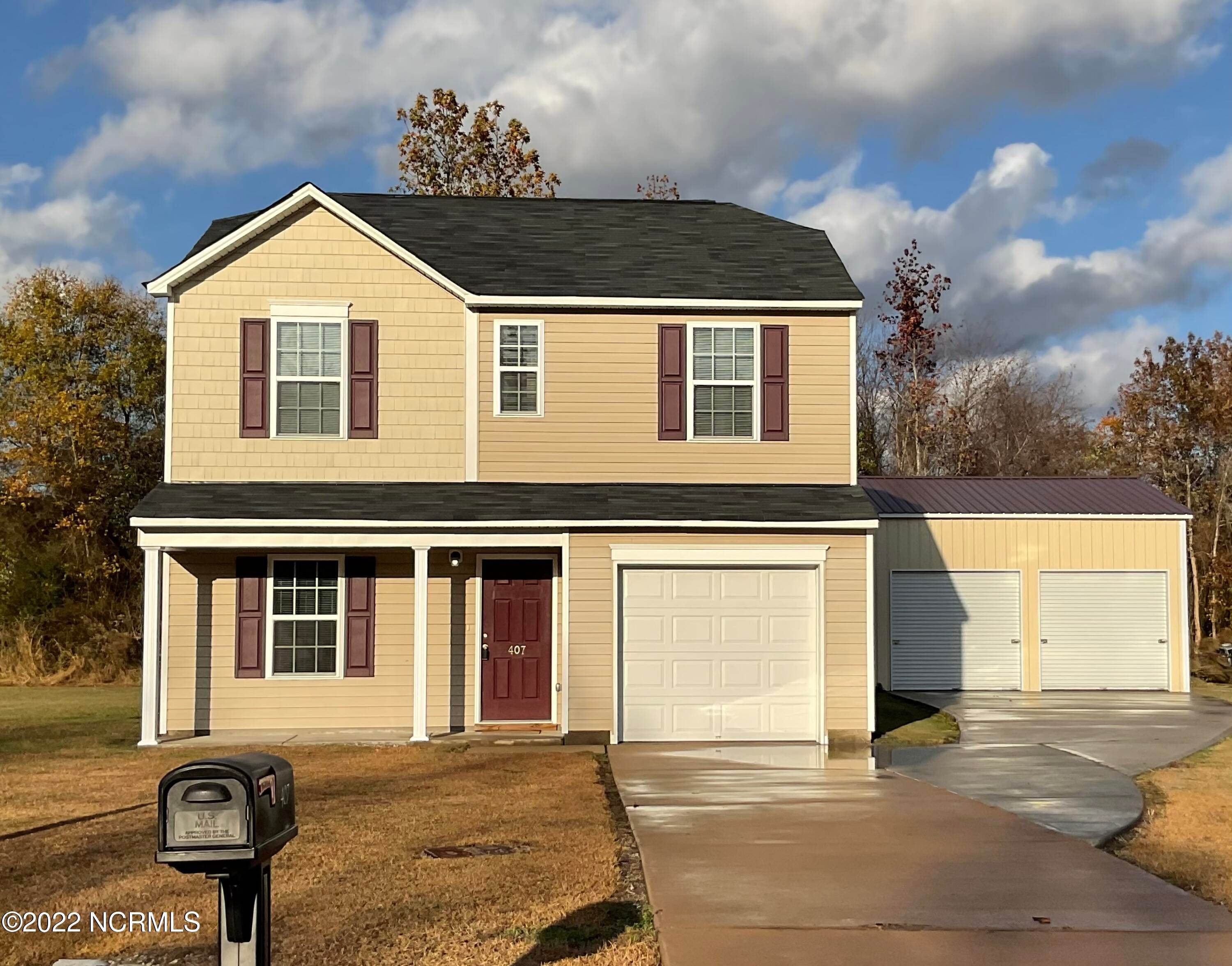 Single Family Homes для того Продажа на 407 Denver Drive Stantonsburg, Северная Каролина 27883 Соединенные Штаты
