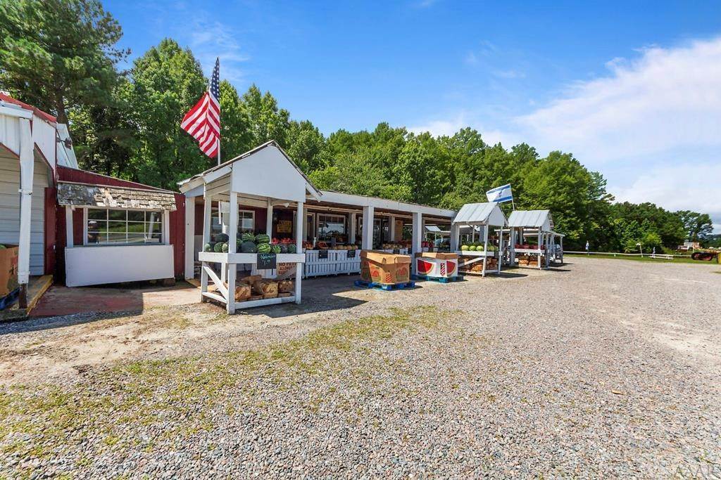Commercial for Sale at 2604 Caratoke Highway Currituck, North Carolina 27929 United States