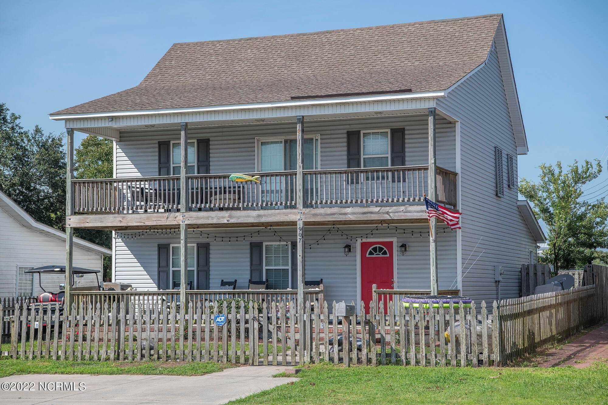 Single Family Homes 在 907 Cedar Street Beaufort, 北卡罗来纳州 28516 美国