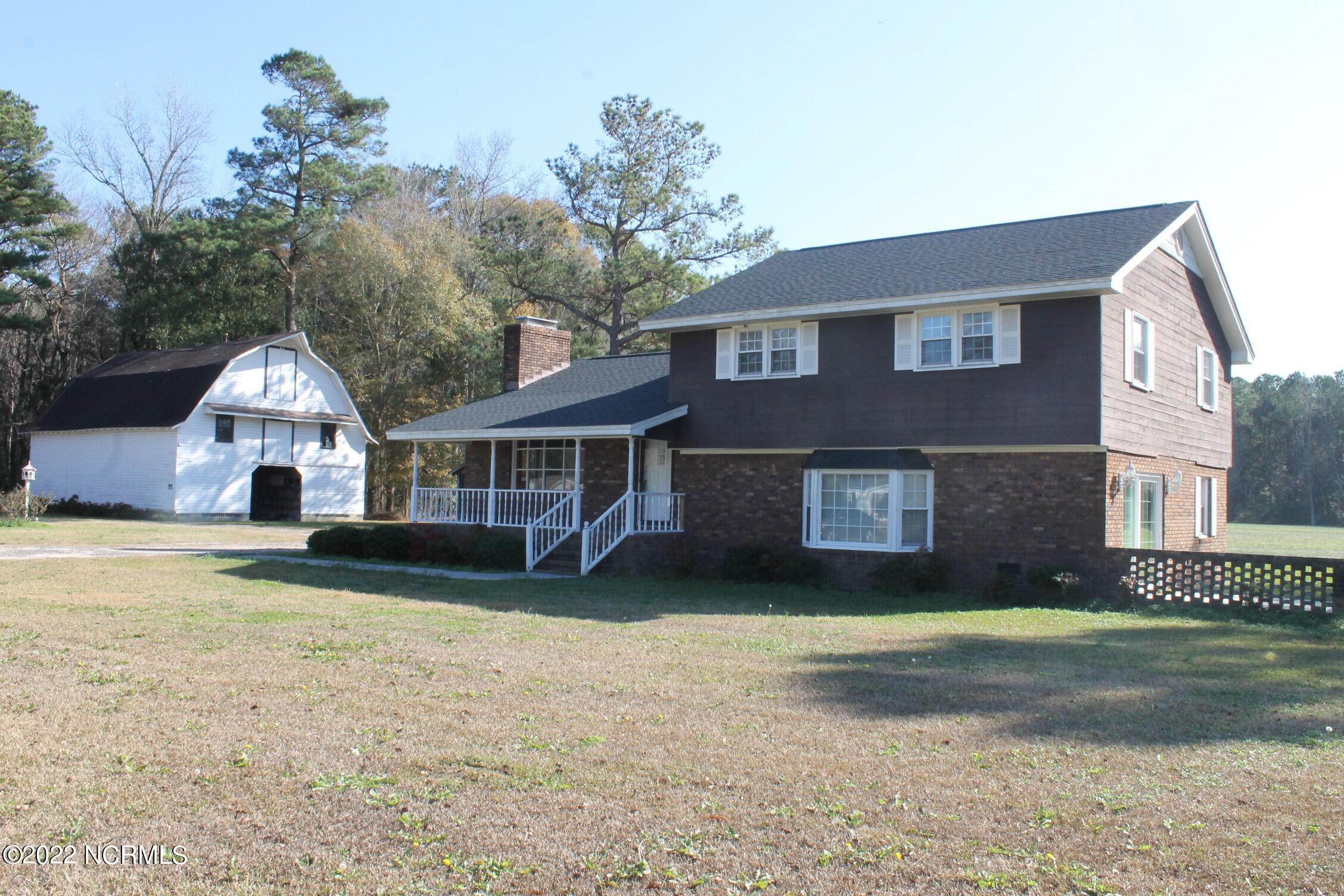 Single Family Homes por un Venta en 4153 Cherry Grove Road Cerro Gordo, Carolina Del Norte 28430 Estados Unidos