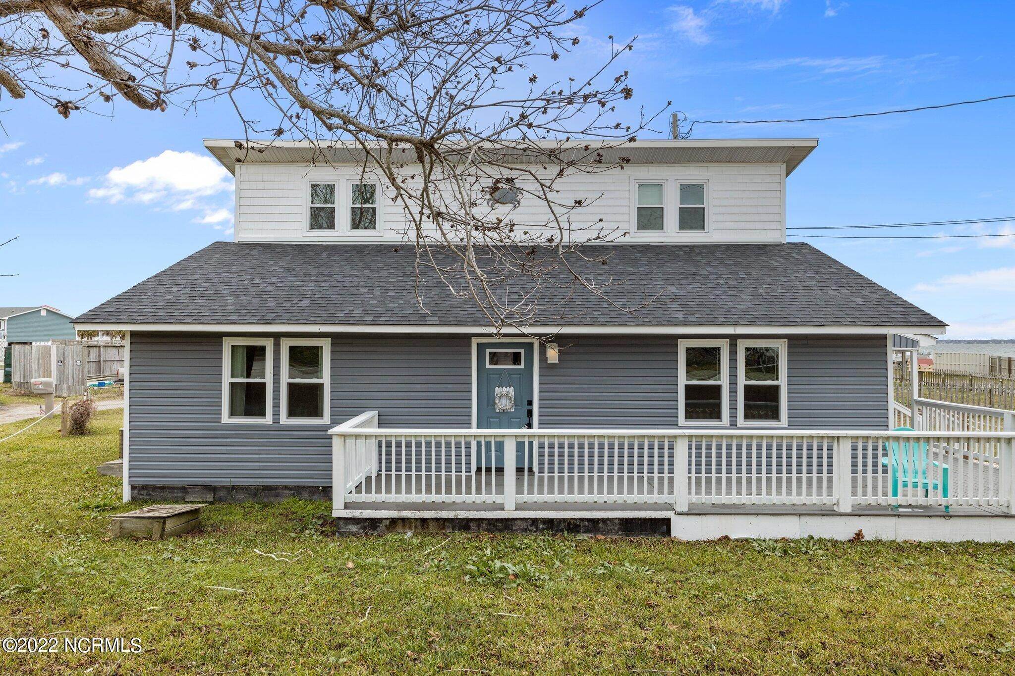 Single Family Homes для того Продажа на 1140 Salter Path Road Salter Path, Северная Каролина 28512 Соединенные Штаты