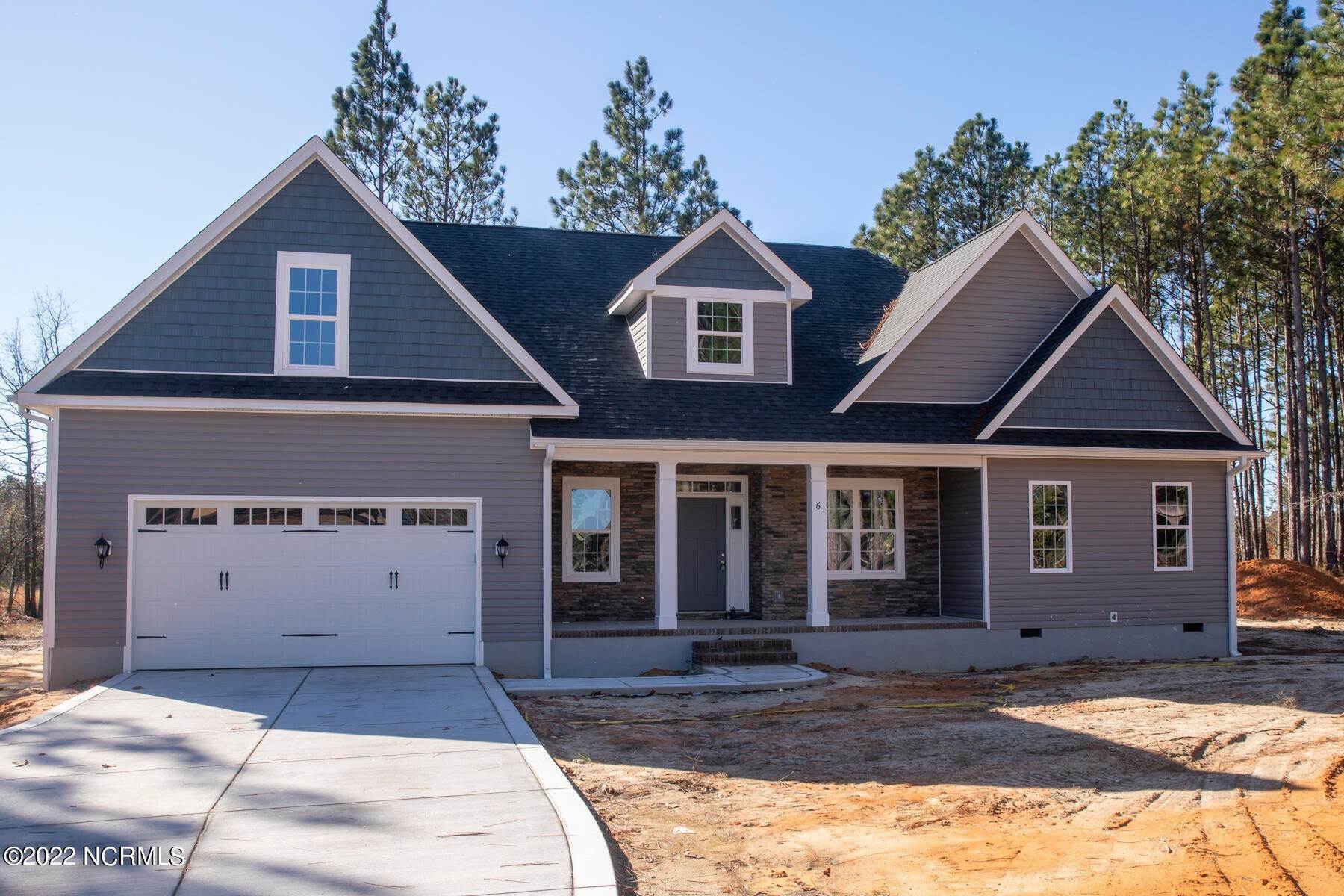 Single Family Homes для того Продажа на 6 Dickinson Court Jackson Springs, Северная Каролина 27281 Соединенные Штаты