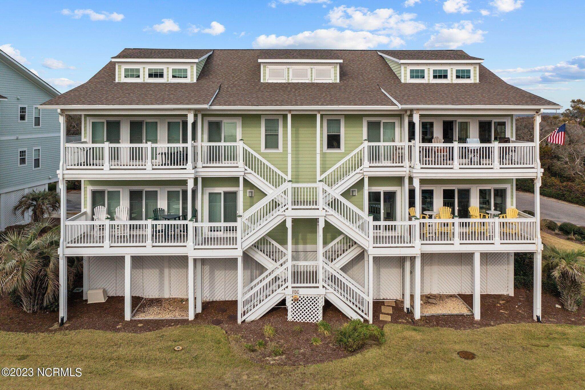 Condominiums для того Продажа на 71 Foxfire Trace Caswell Beach, Северная Каролина 28465 Соединенные Штаты