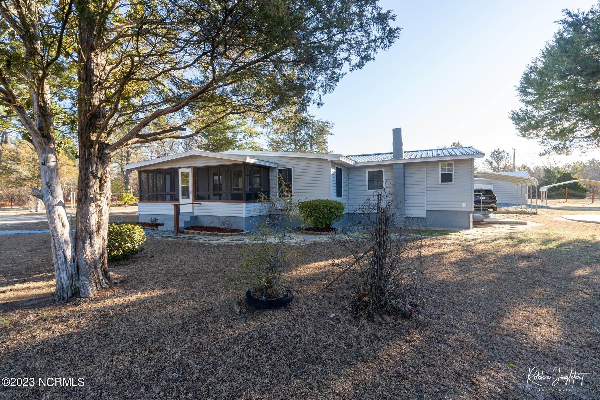 Single Family Homes для того Продажа на 172 Mckeithan Road Hoffman, Северная Каролина 28347 Соединенные Штаты