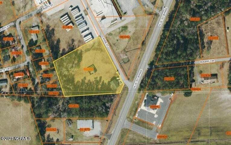 Commercial for Sale at 210 Avon Street Tabor City, North Carolina 28463 United States