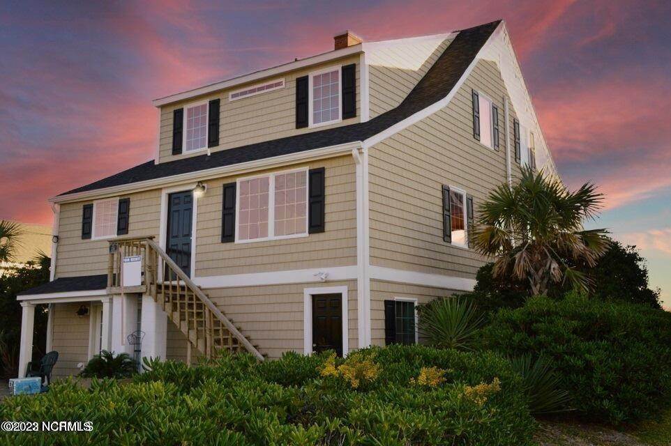 Single Family Homes для того Продажа на 216 Boardwalk Boulevard Atlantic Beach, Северная Каролина 28512 Соединенные Штаты