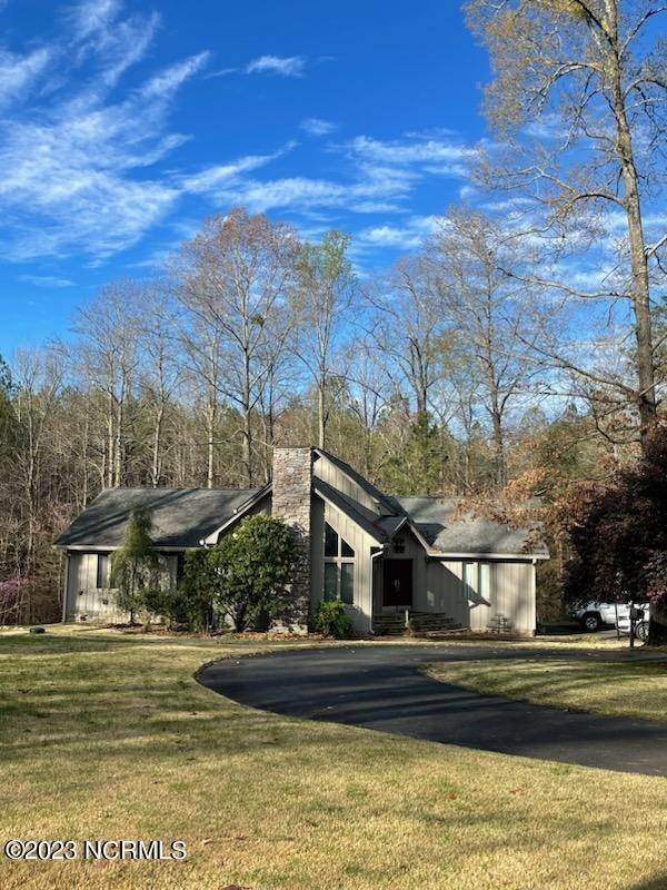 Single Family Homes для того Продажа на 495 Clayola Drive Biscoe, Северная Каролина 27209 Соединенные Штаты