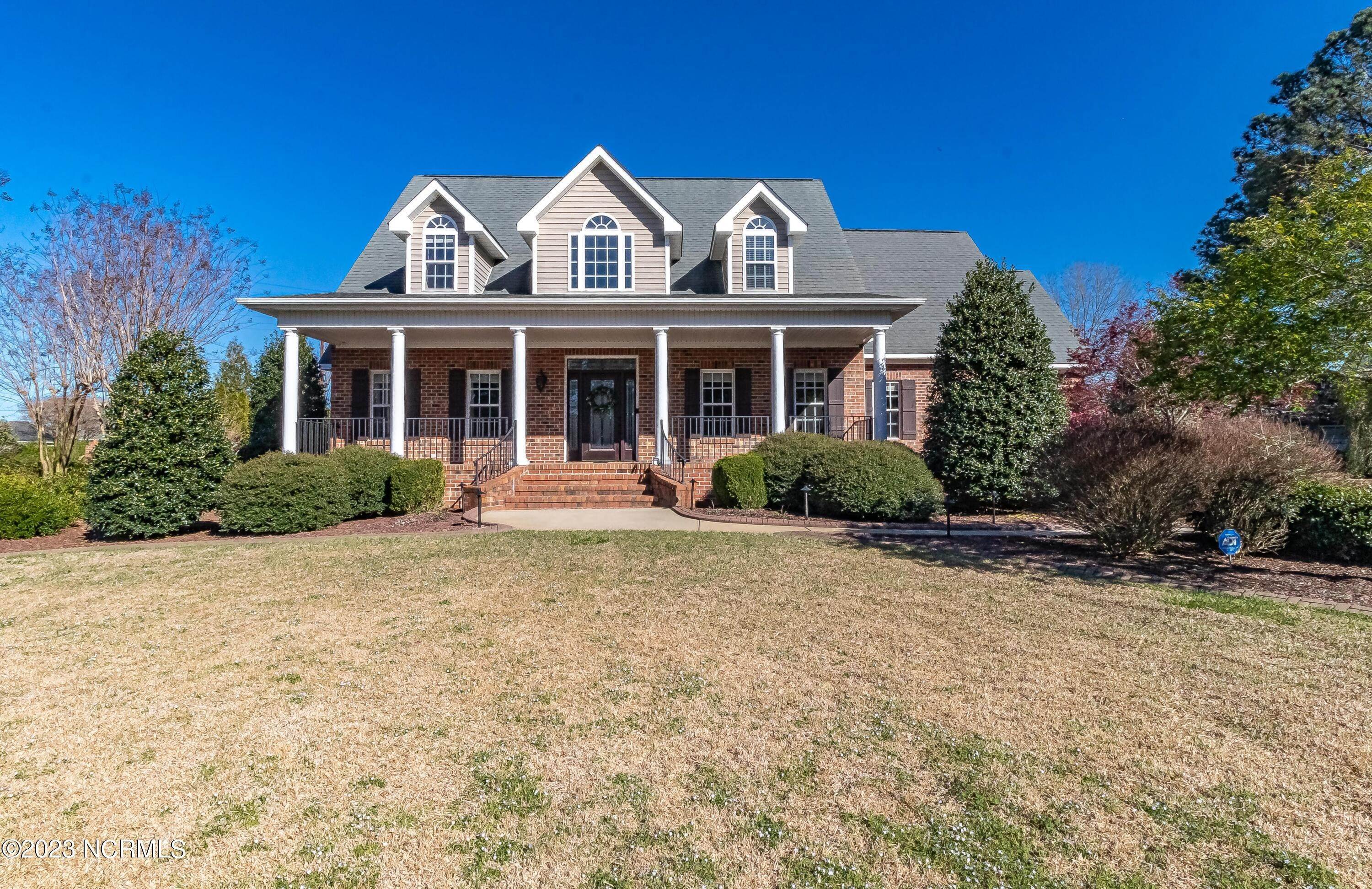 Single Family Homes for Sale at 113 Harding Place Goldsboro, North Carolina 27534 United States
