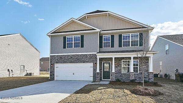 Single Family Homes for Sale at 1008 Ella Bengel Drive Drive New Bern, North Carolina 28560 United States