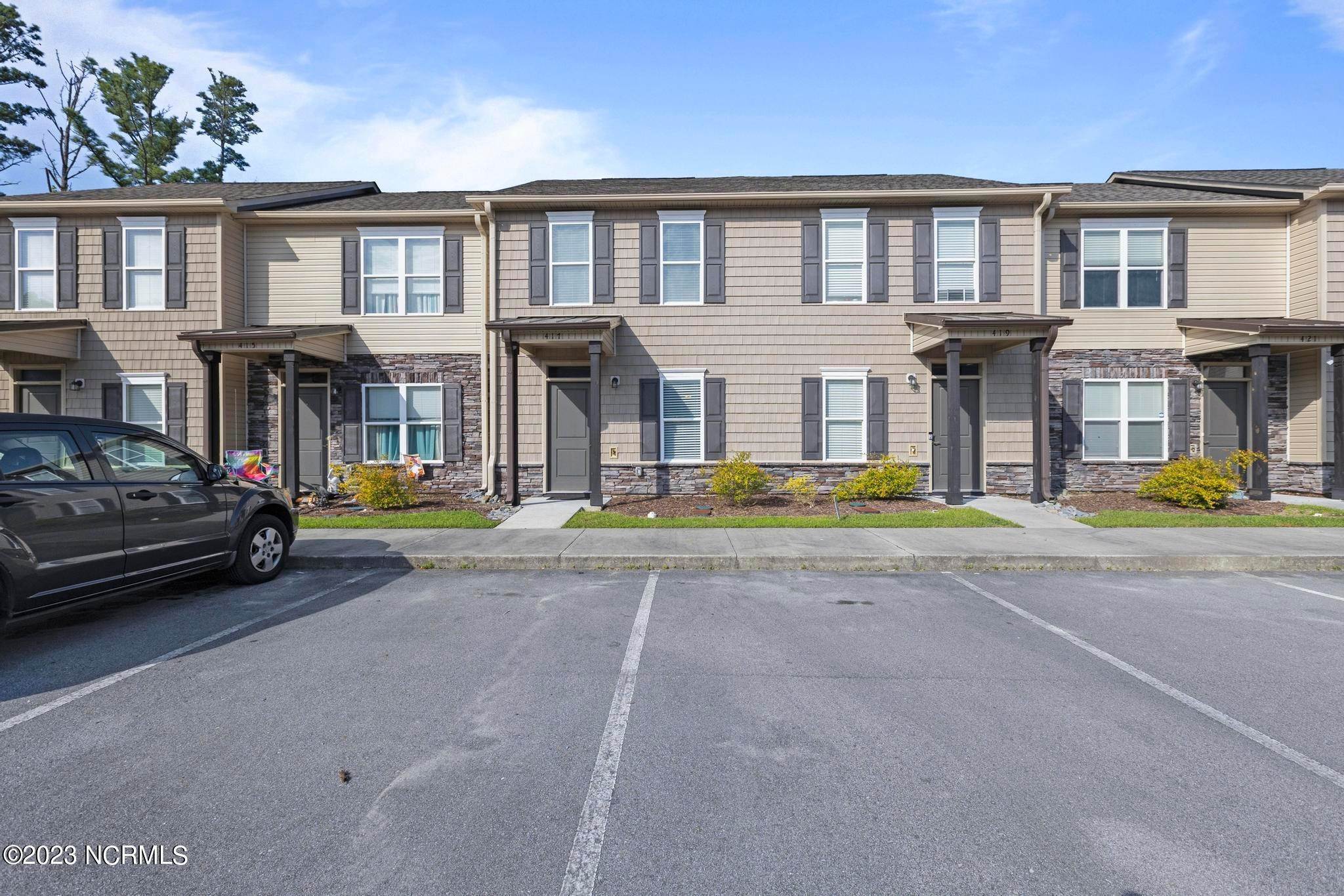 1. Townhouse for Sale at 417 Sullivan Loop Road Midway Park, North Carolina 28544 United States