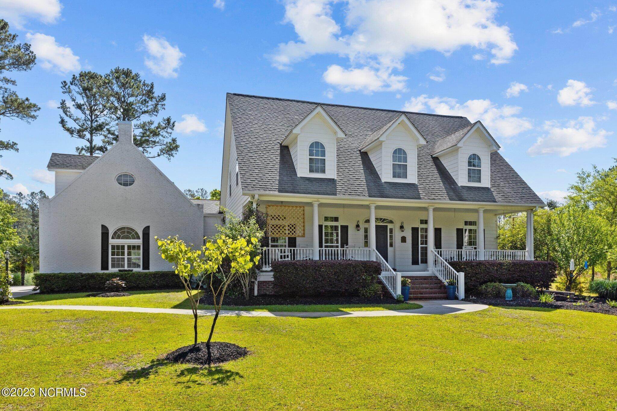 2. Single Family Homes for Sale at 115 Savannah Court Havelock, North Carolina 28532 United States