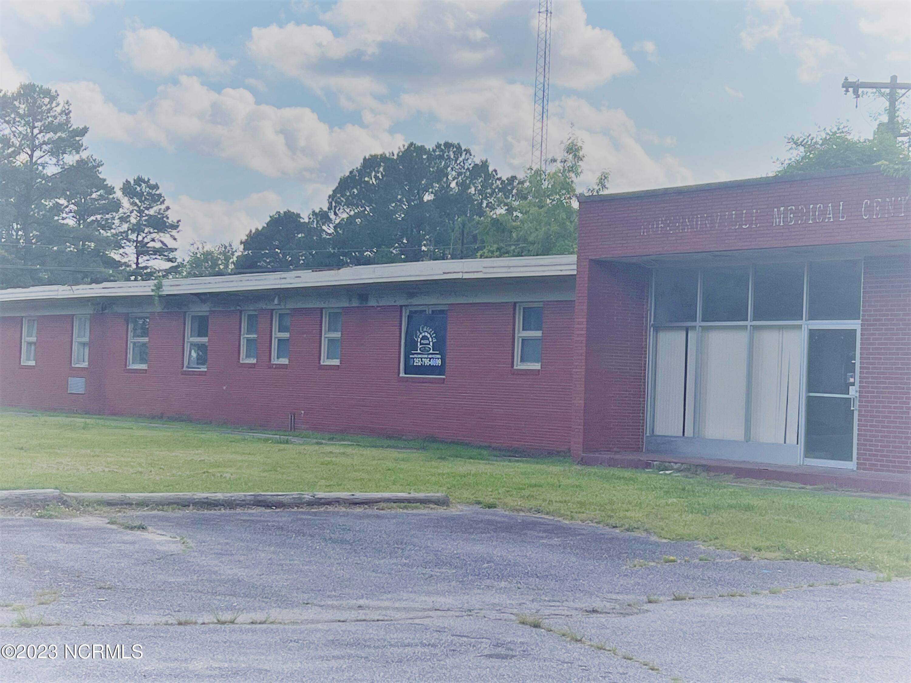 1. Commercial for Sale at 503 Main Street Robersonville, North Carolina 27871 United States