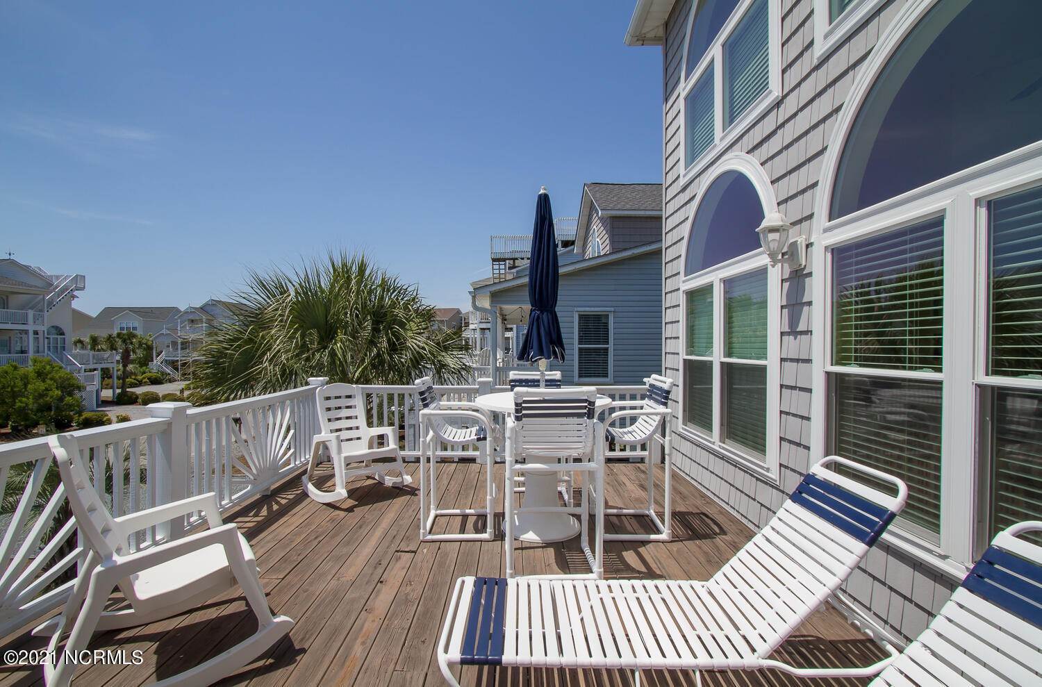 3. Single Family Homes for Sale at 44 Private Drive Ocean Isle Beach, North Carolina 28469 United States
