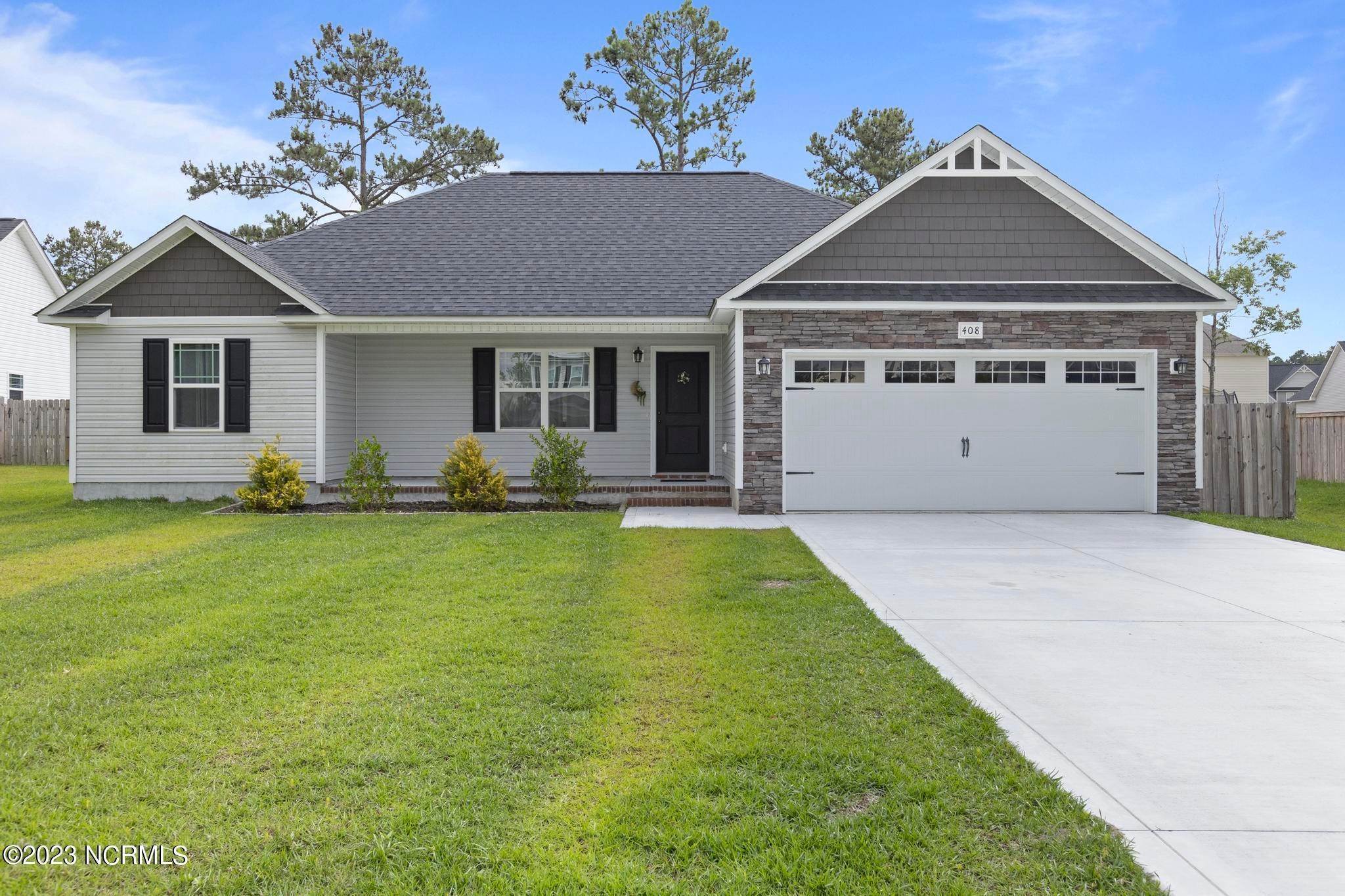 2. Single Family Homes at 408 Wind Sail Court Sneads Ferry, North Carolina 28460 United States