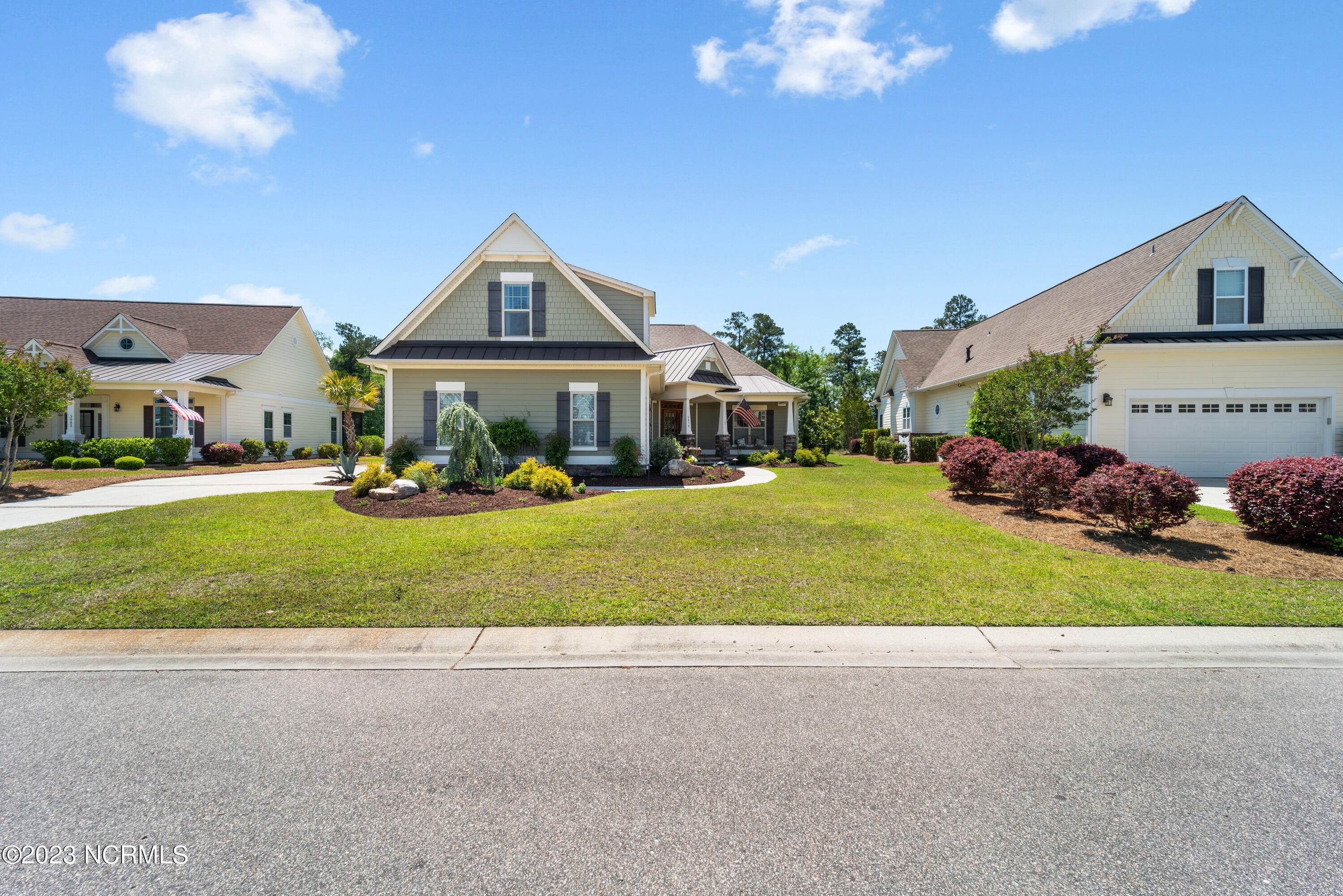 3. Single Family Homes for Sale at 5078 Stoney Point Drive Leland, North Carolina 28451 United States
