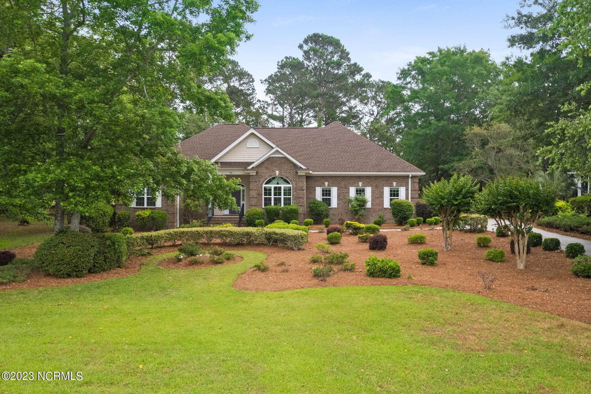 1. Single Family Homes for Sale at 86 Windsor Circle Ocean Isle Beach, North Carolina 28469 United States
