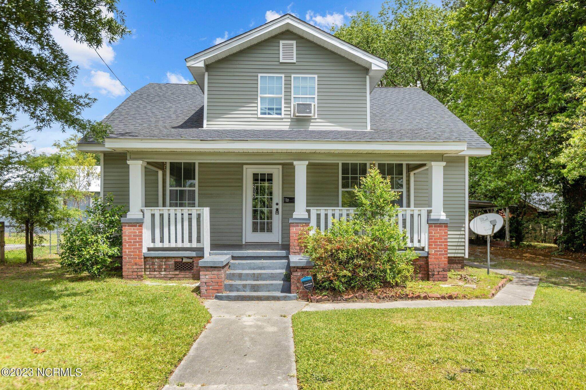1. Duplex Homes at 205 13th Street Greenville, North Carolina 27834 United States