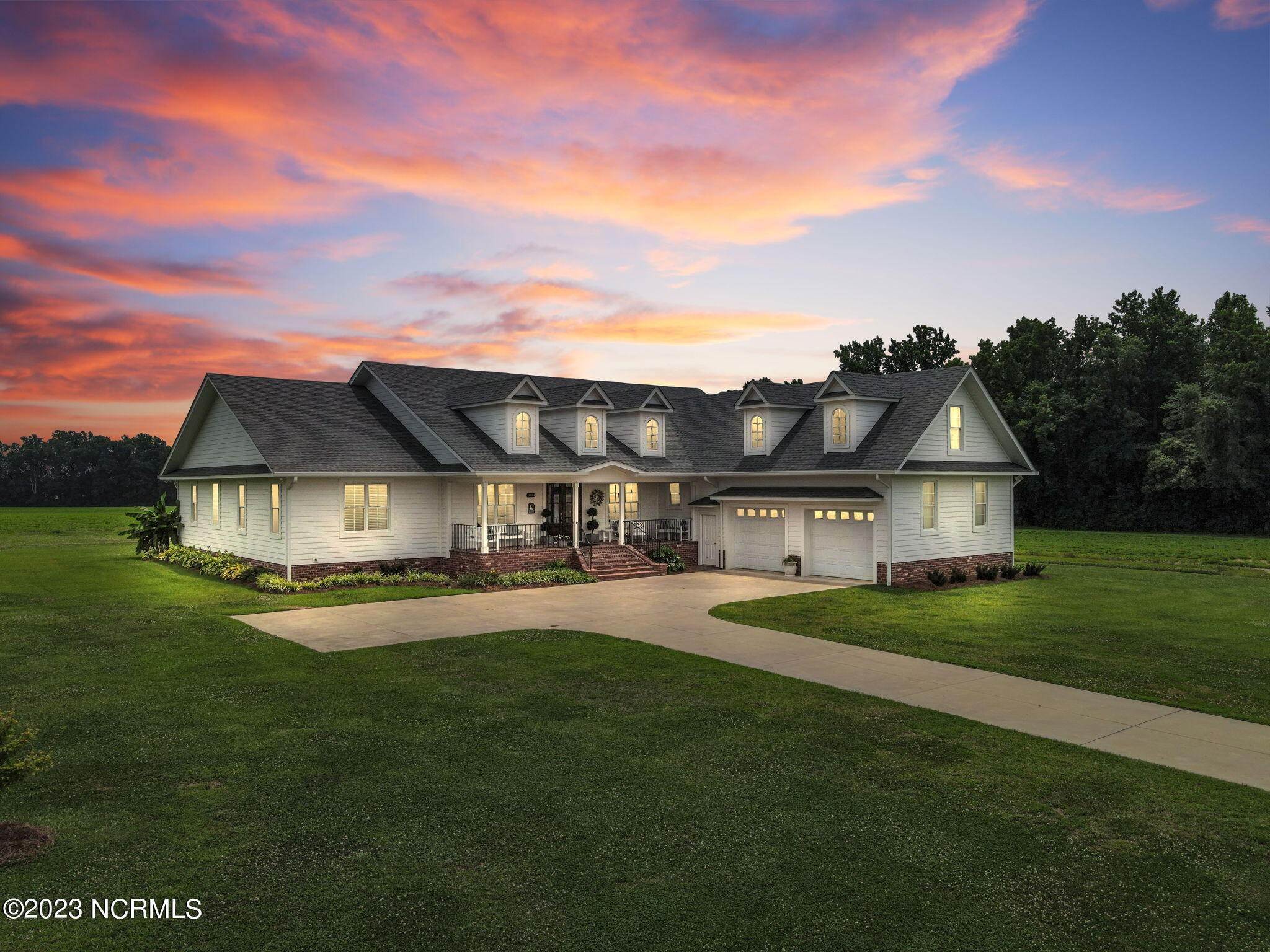 Single Family Homes for Sale at 1894 Batten Farm Road Selma, North Carolina 27576 United States