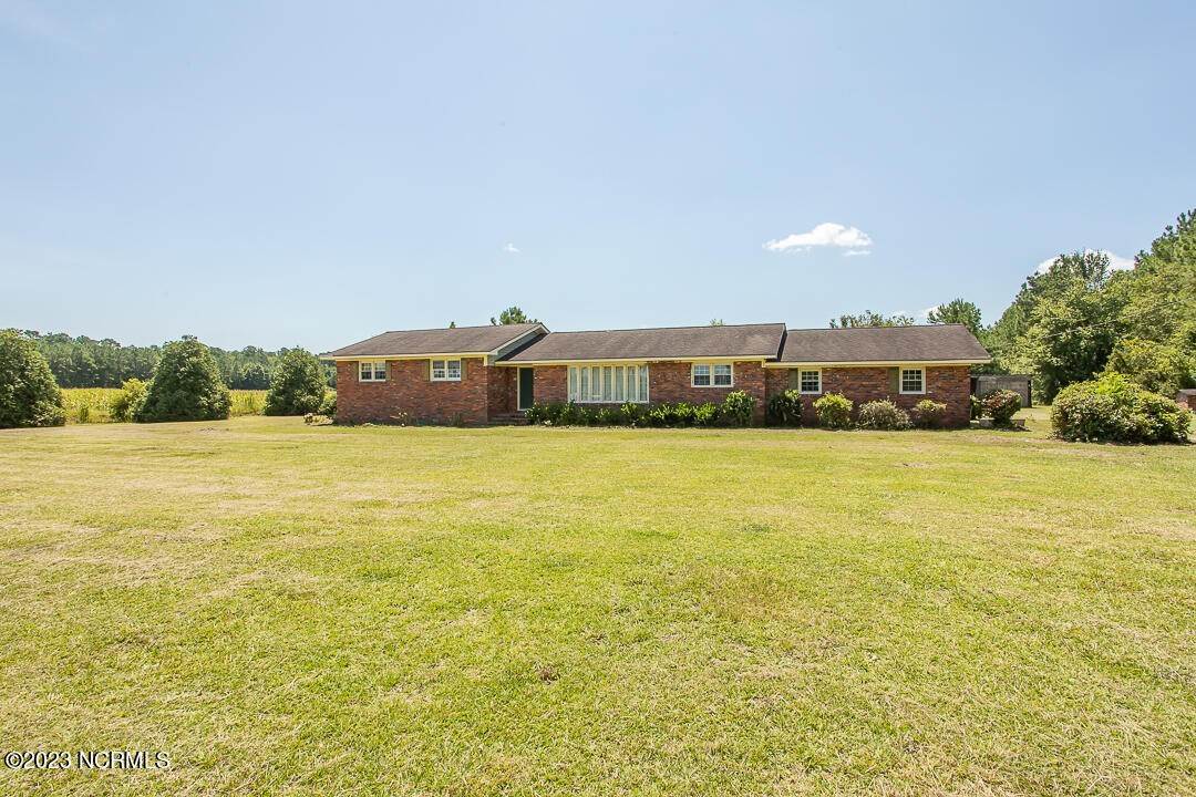 Single Family Homes для того Продажа на 695 Blackwell Road Chadbourn, Северная Каролина 28431 Соединенные Штаты