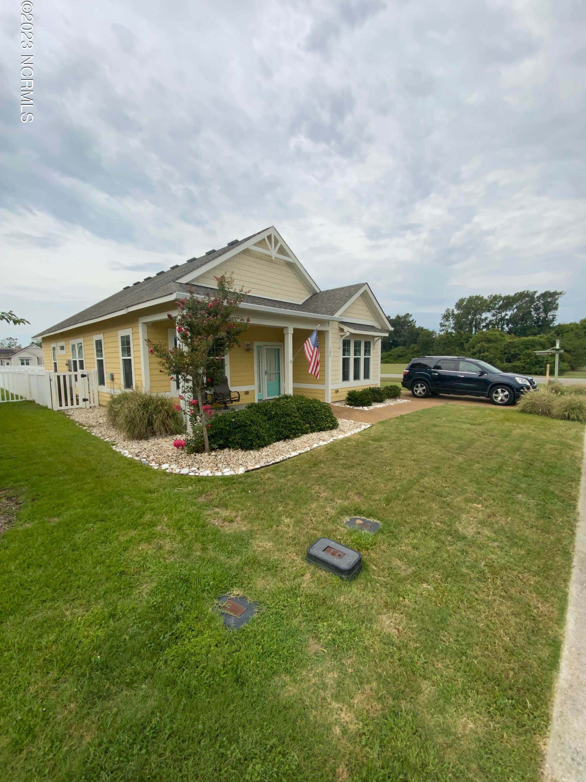 Single Family Homes for Sale at 100 Mizzenmast Way Grandy, North Carolina 27939 United States