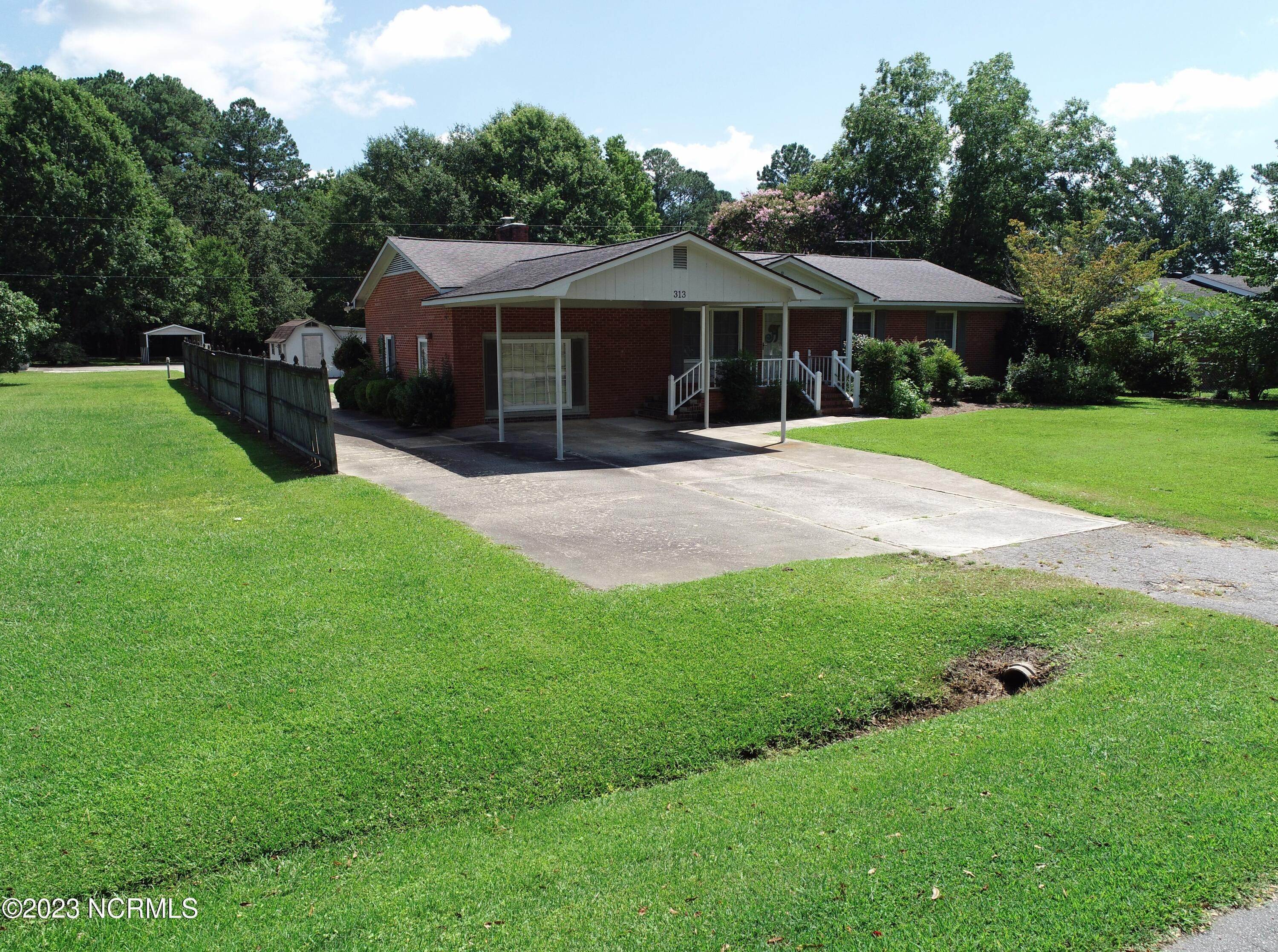 Single Family Homes для того Продажа на 313 Gen Pettigrew Drive Plymouth, Северная Каролина 27962 Соединенные Штаты