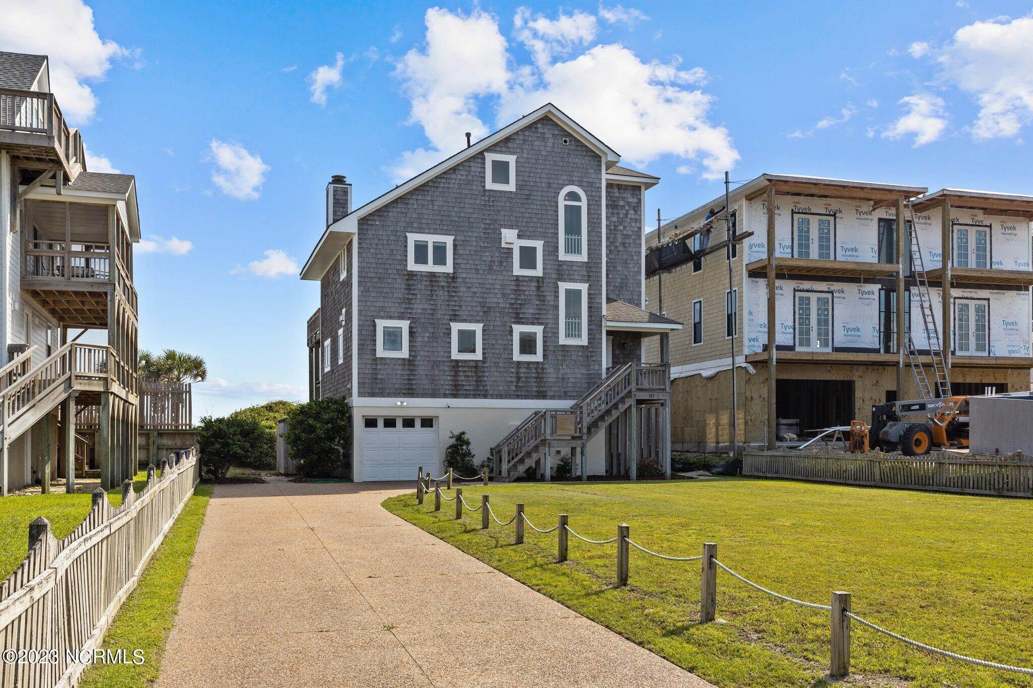 Single Family Homes 为 销售 在 107 Ocean Ridge Drive 大西洋海滩, 北卡罗来纳州 28512 美国