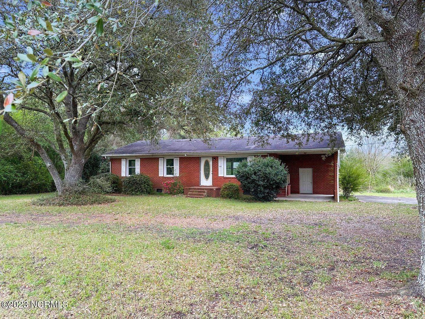 Single Family Homes por un Venta en 141 Cooper Lane Rose Hill, Carolina Del Norte 28458 Estados Unidos