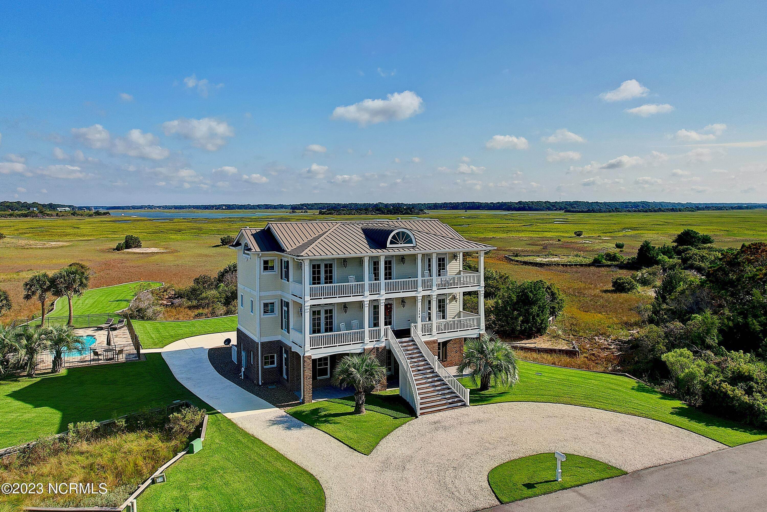Single Family Homes for Sale at 1348 Ocean Boulevard Holden Beach, North Carolina 28462 United States